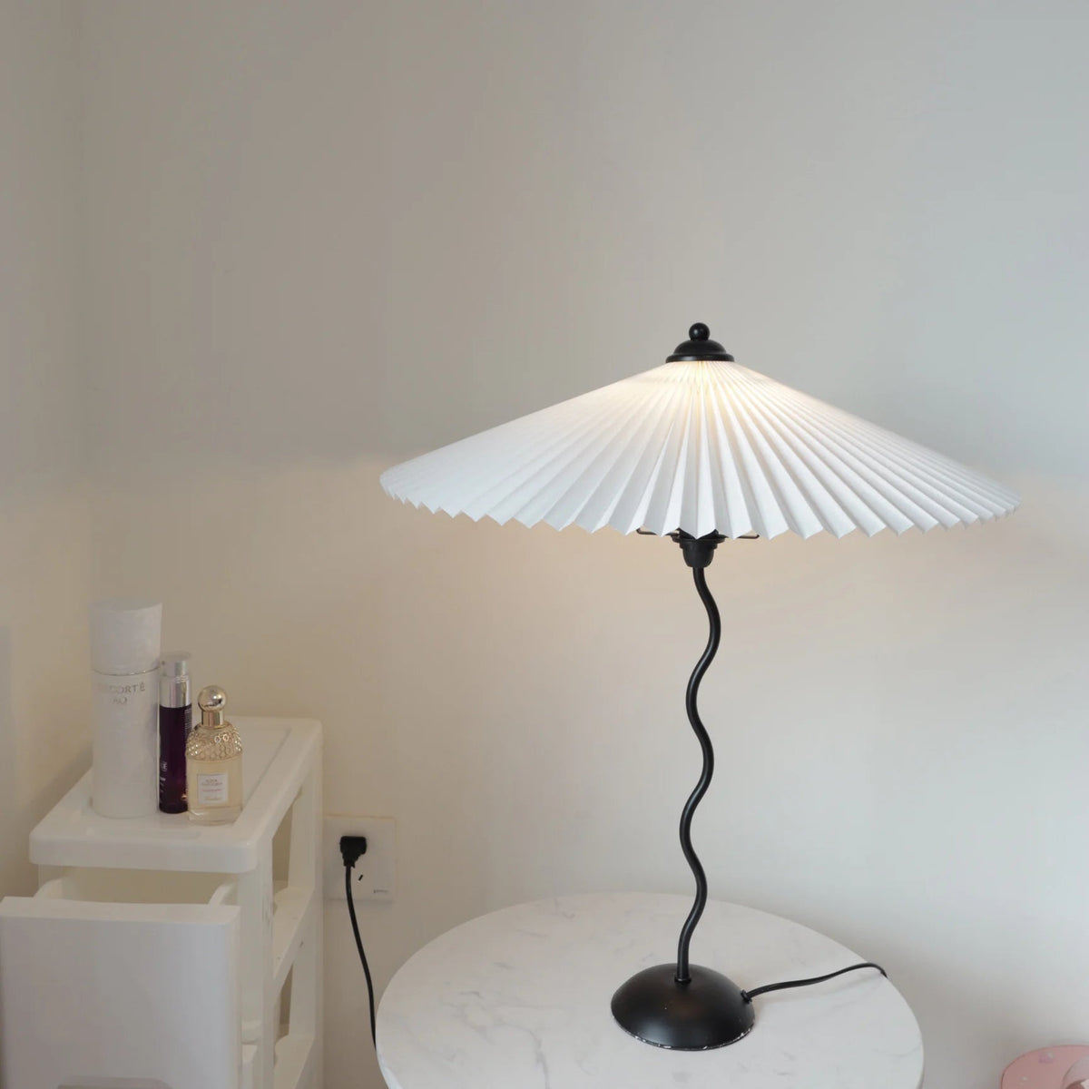 Linea Curva Table Lamp