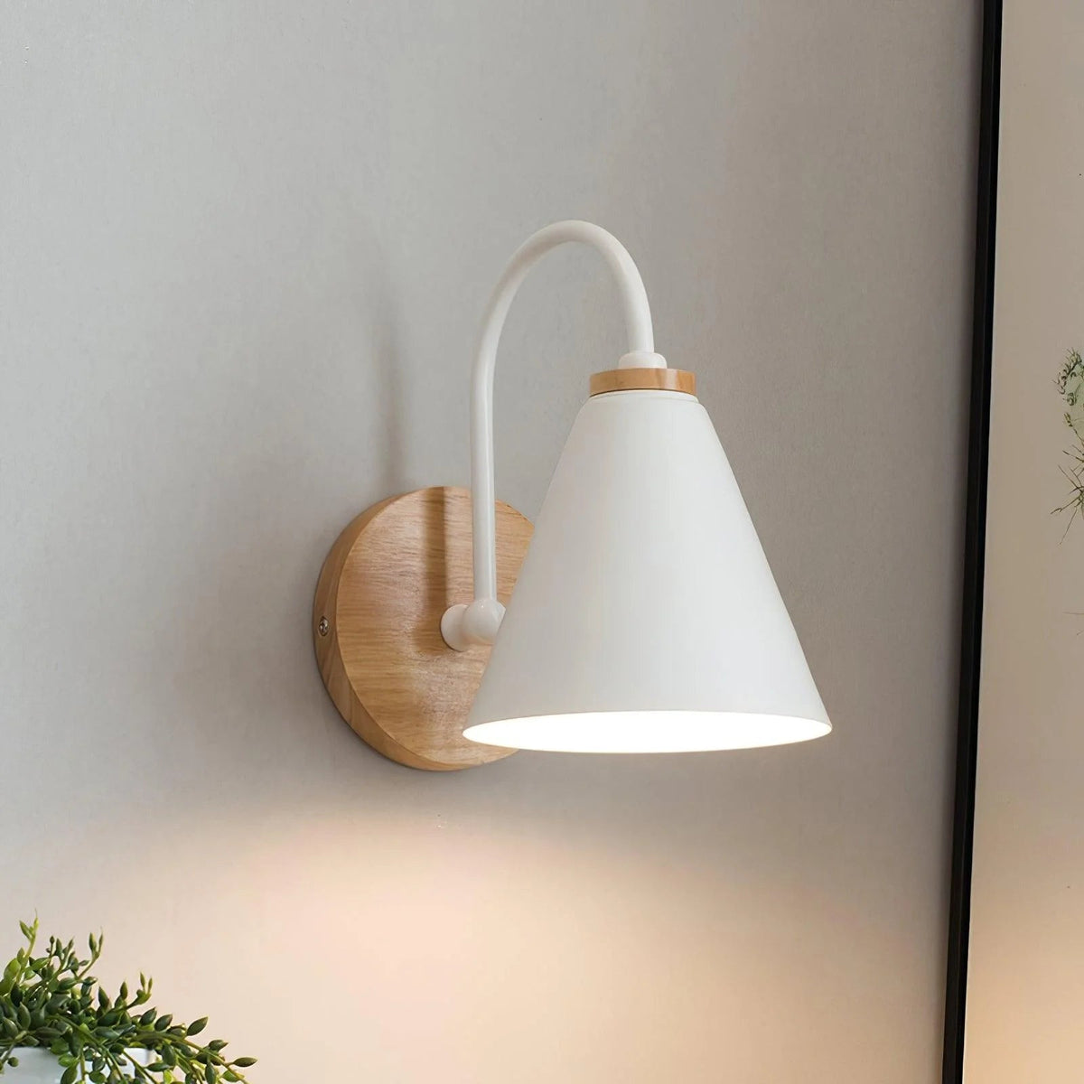 Scandinavian Style Wall Lamp