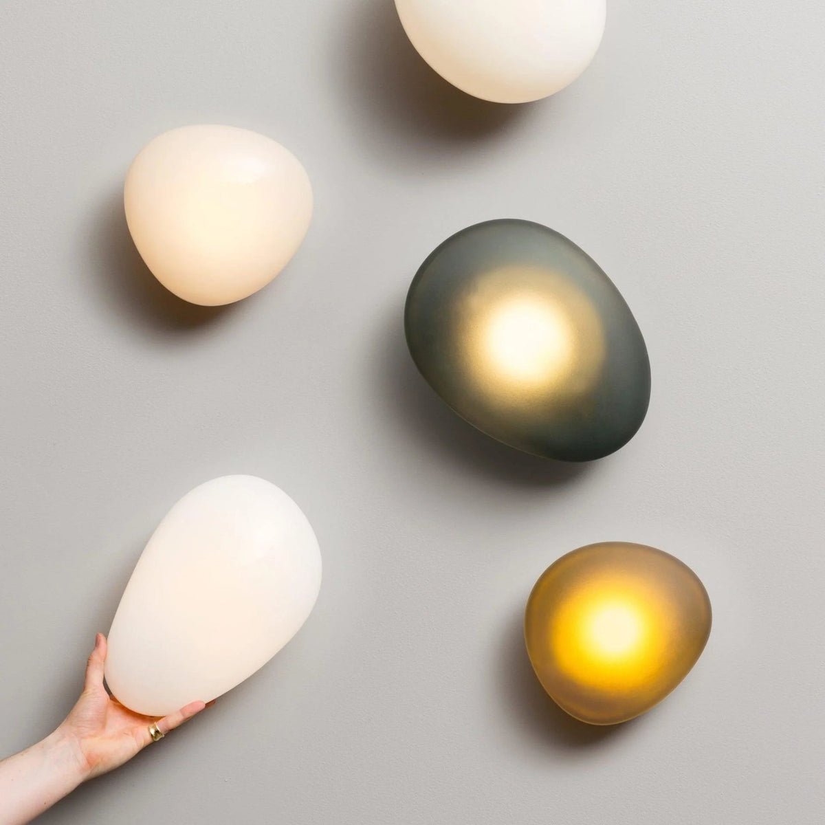 Sphere Glow Wall Lamp