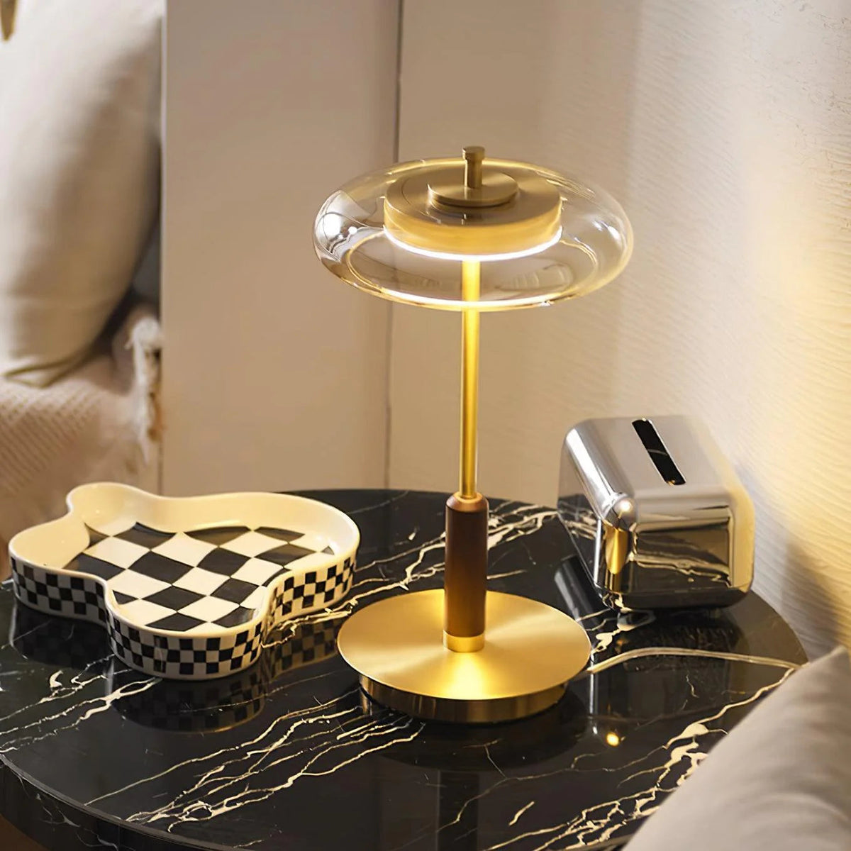 Creative Antique Style Melancholic Retro And Sophisticated Table Lamp With A Sense Of Luxury