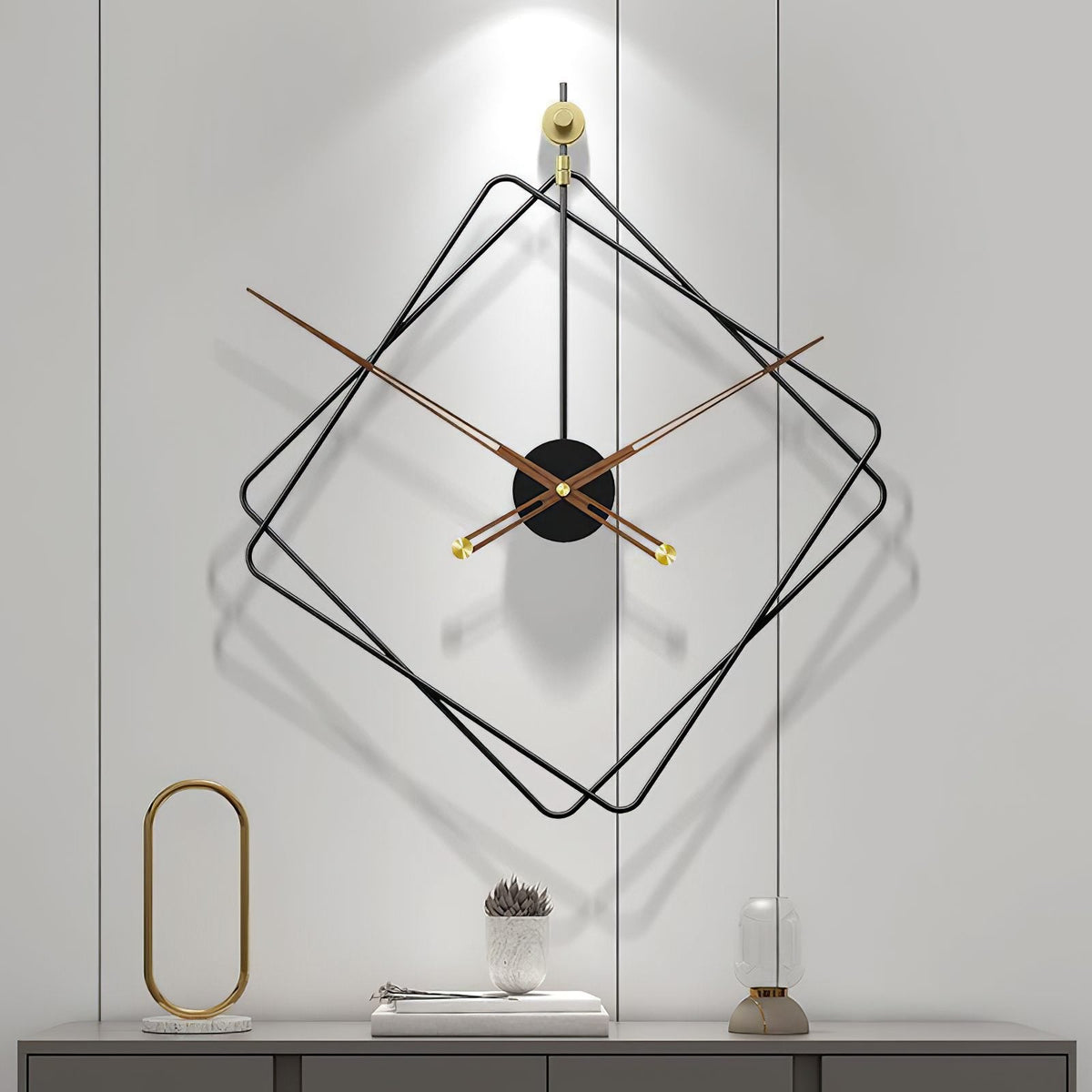 Quadratische Wanduhr