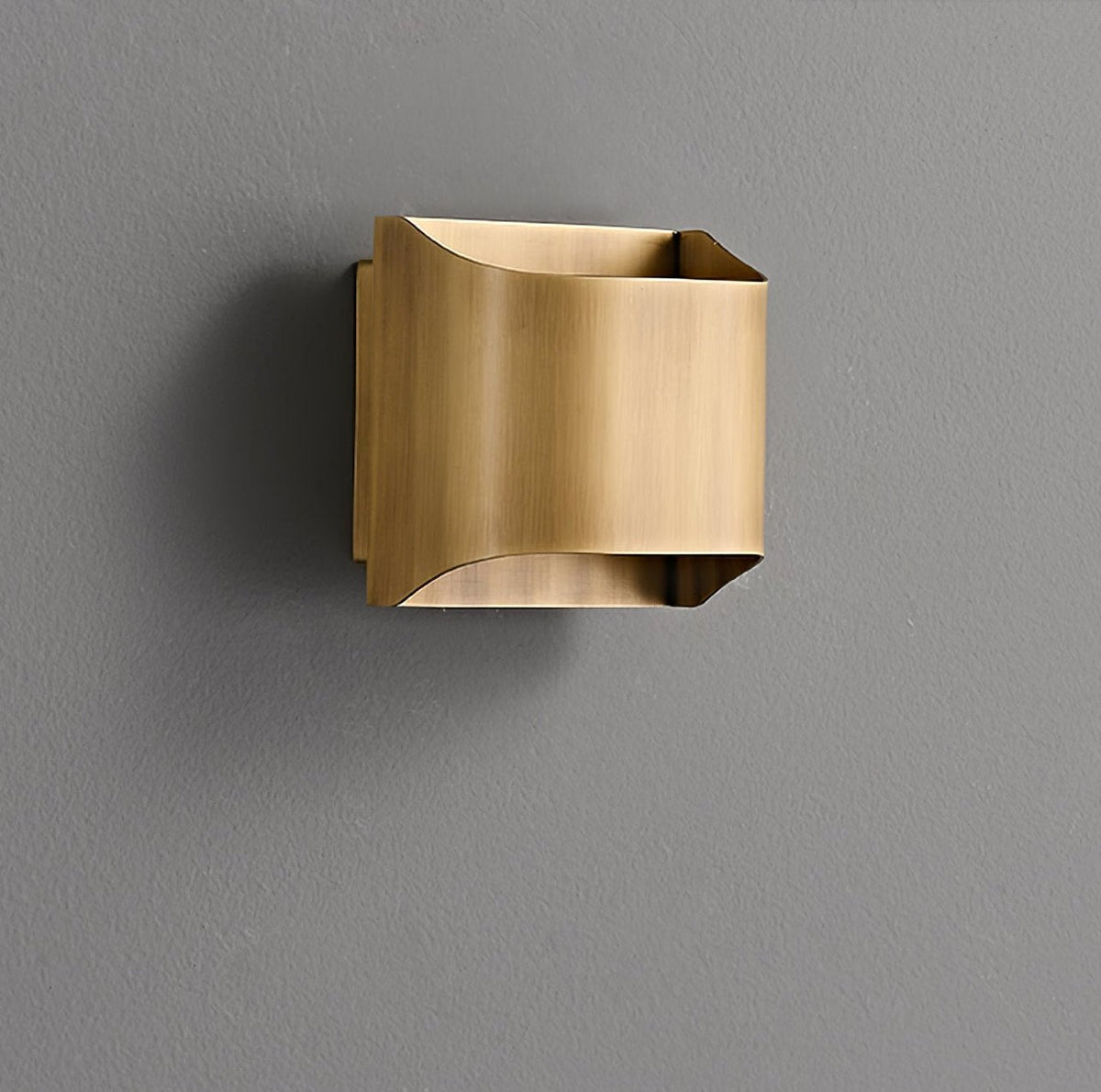 Leclerc Brass Wall Sconce – Handcrafted Solid Brass Lighting for Modern Interiors