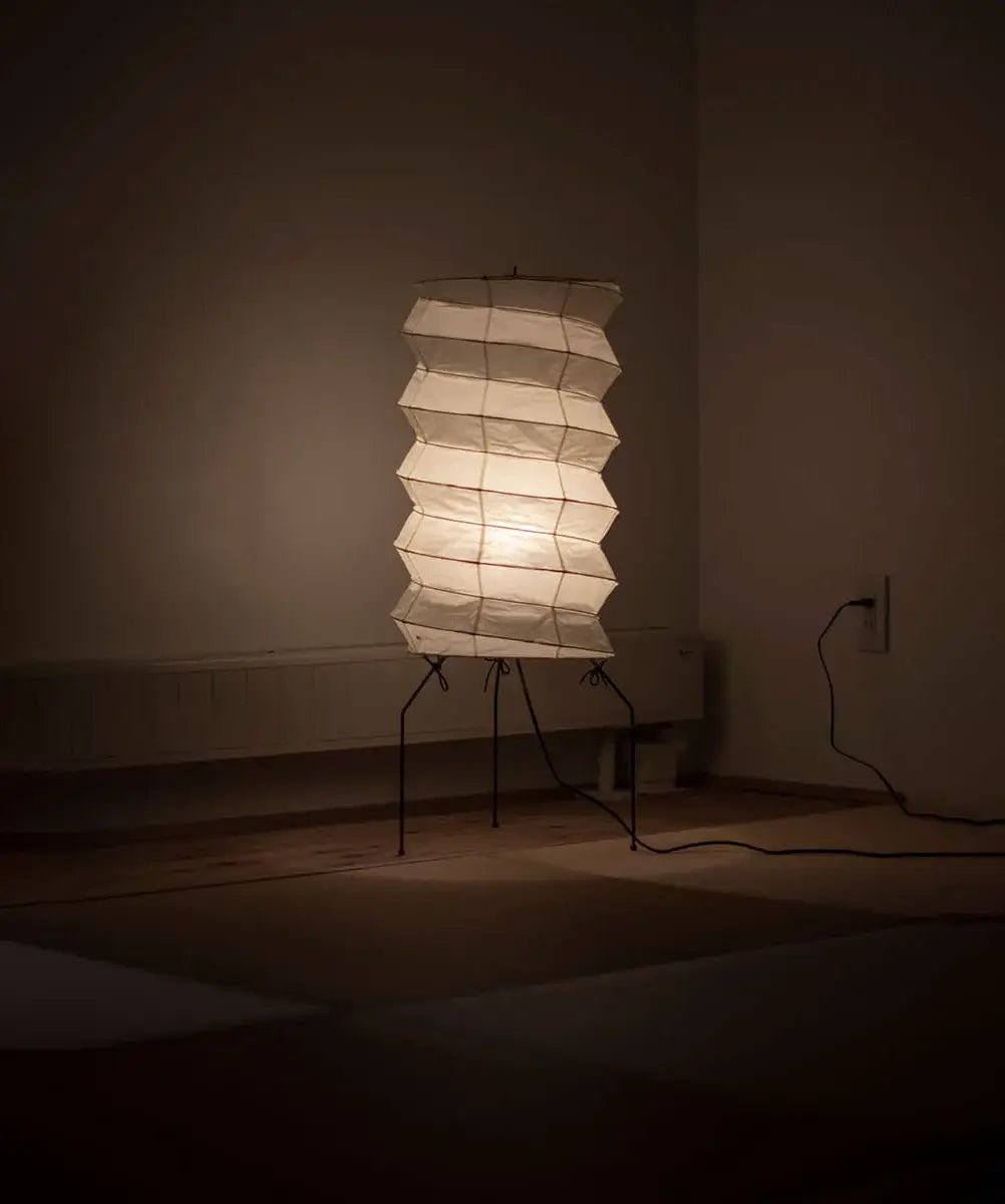 Kaze Origami Floor Lamp – Handcrafted Washi Paper & Iron Sculptural Light