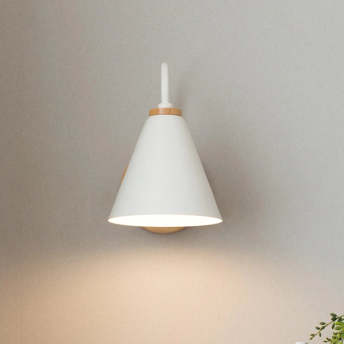 Scandinavian Style Wall Lamp