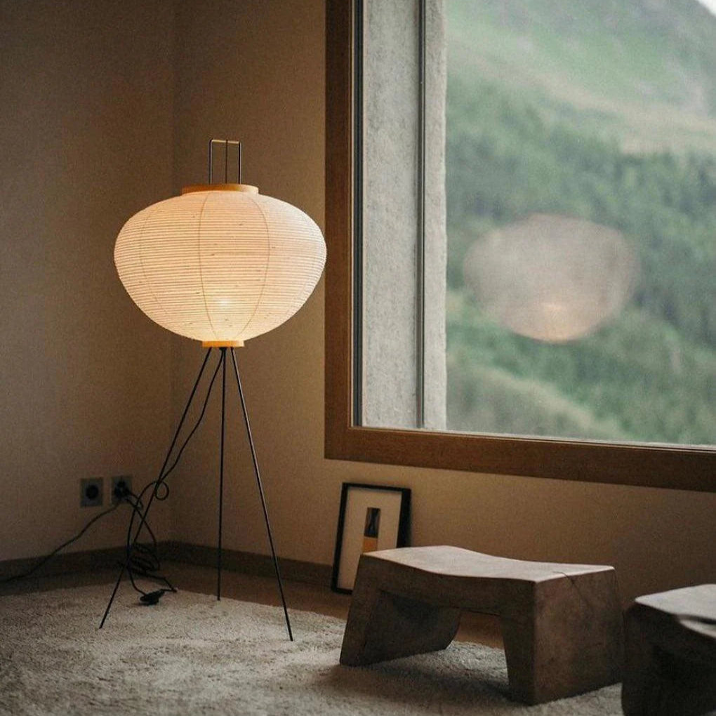 Oriental Paper Shade Lamp