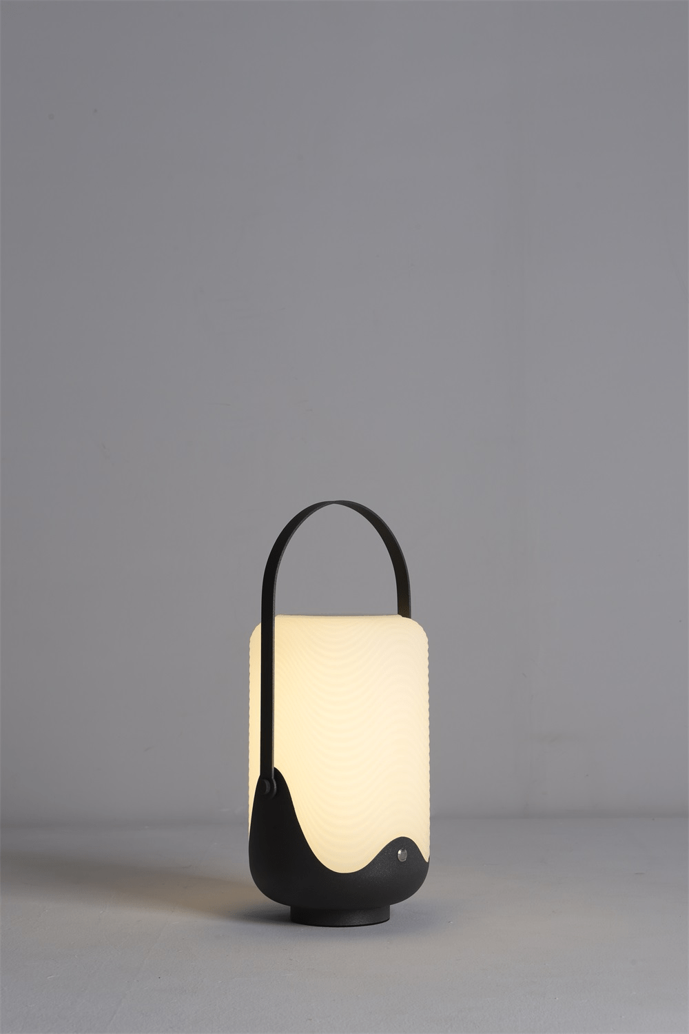 Dawntrail Solar Lantern Outdoor Lamp – Matte Black Steel, IP65