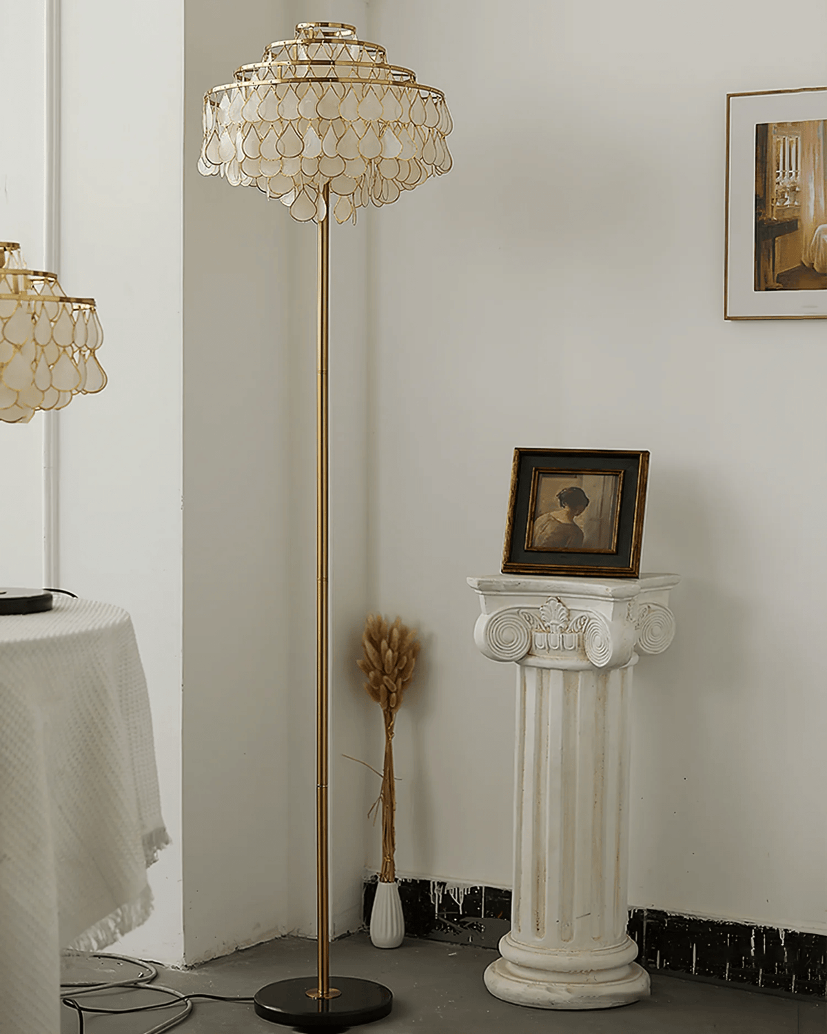 Lumière Shell Floor Lamp with Mother-of-Pearl Shade
