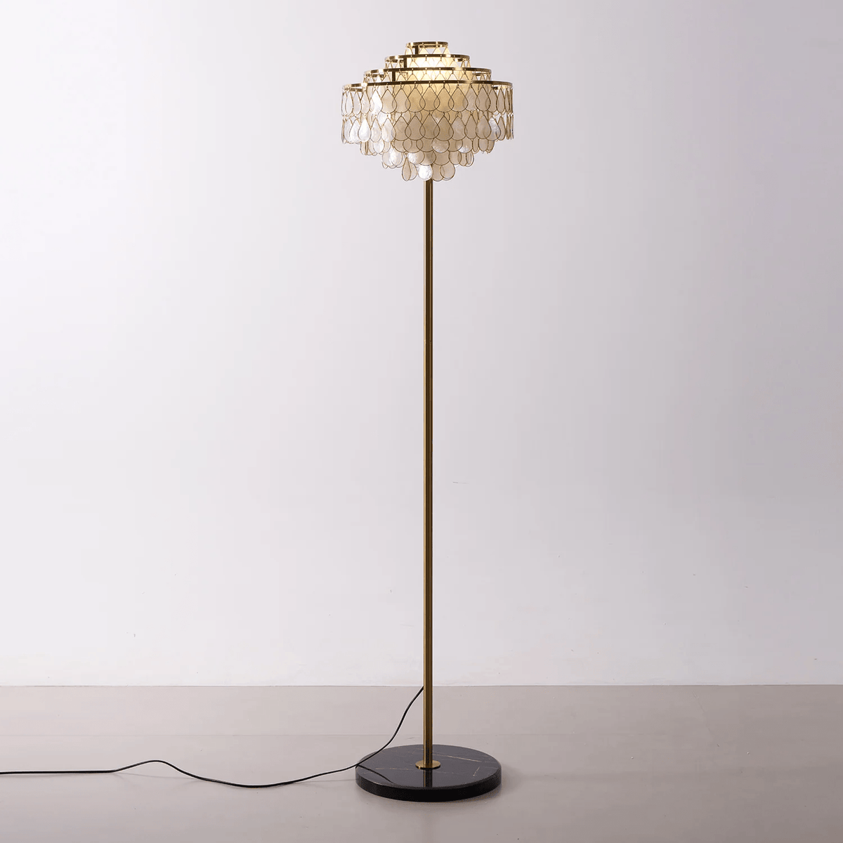Lumière Shell Floor Lamp with Mother-of-Pearl Shade