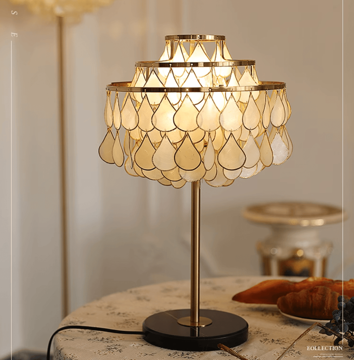 Teardrops Shell Table Lamp in Gold and Black Marble