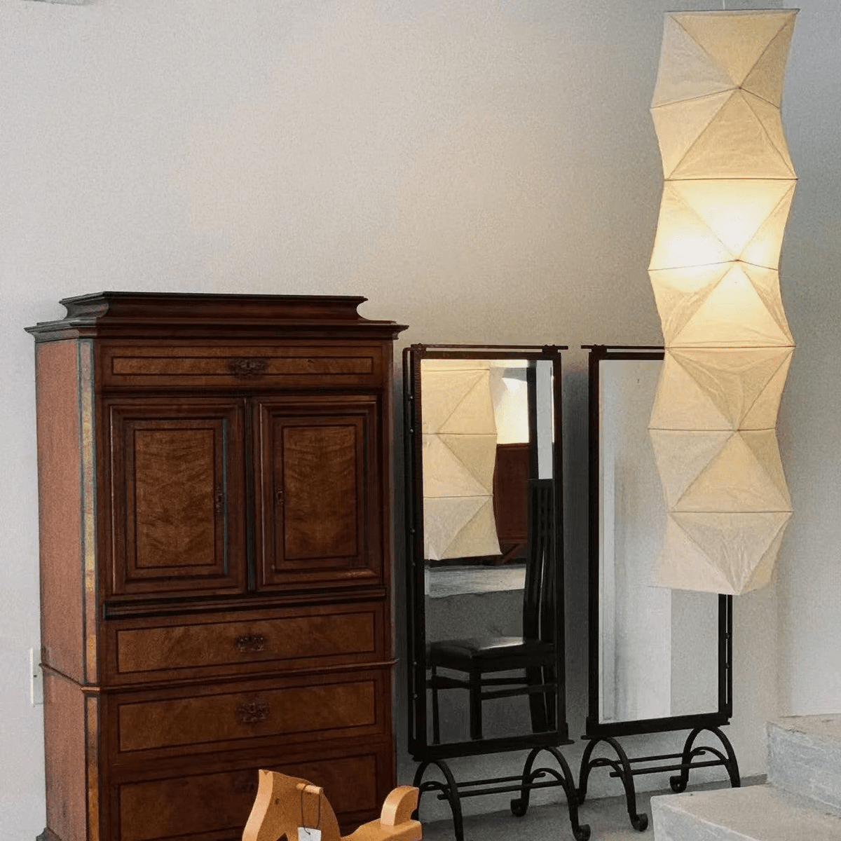 Washi Paper Pendant Light – Handcrafted Japanese Lantern for Serene Interiors