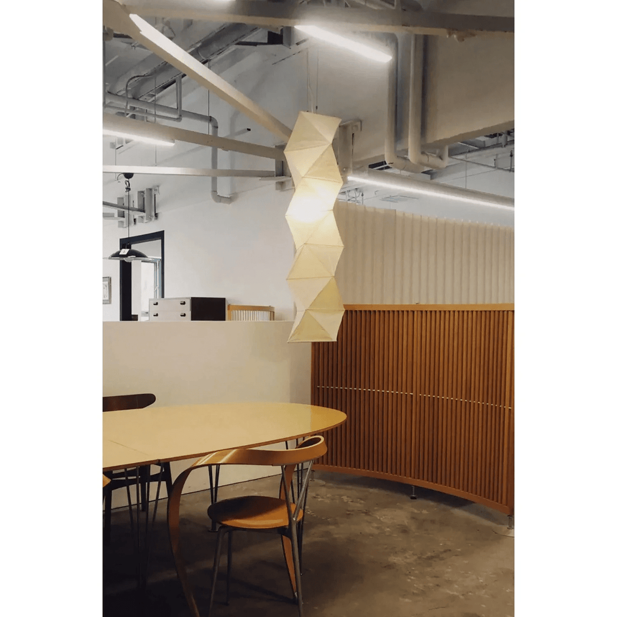 Washi Paper Pendant Light – Handcrafted Japanese Lantern for Serene Interiors