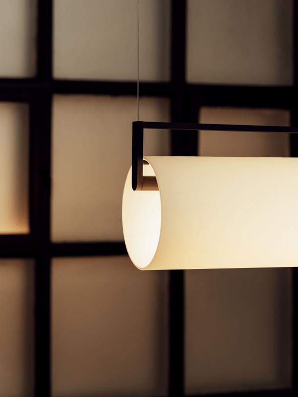 Edge Linear LED Pendant Light – Modern Architectural Illumination