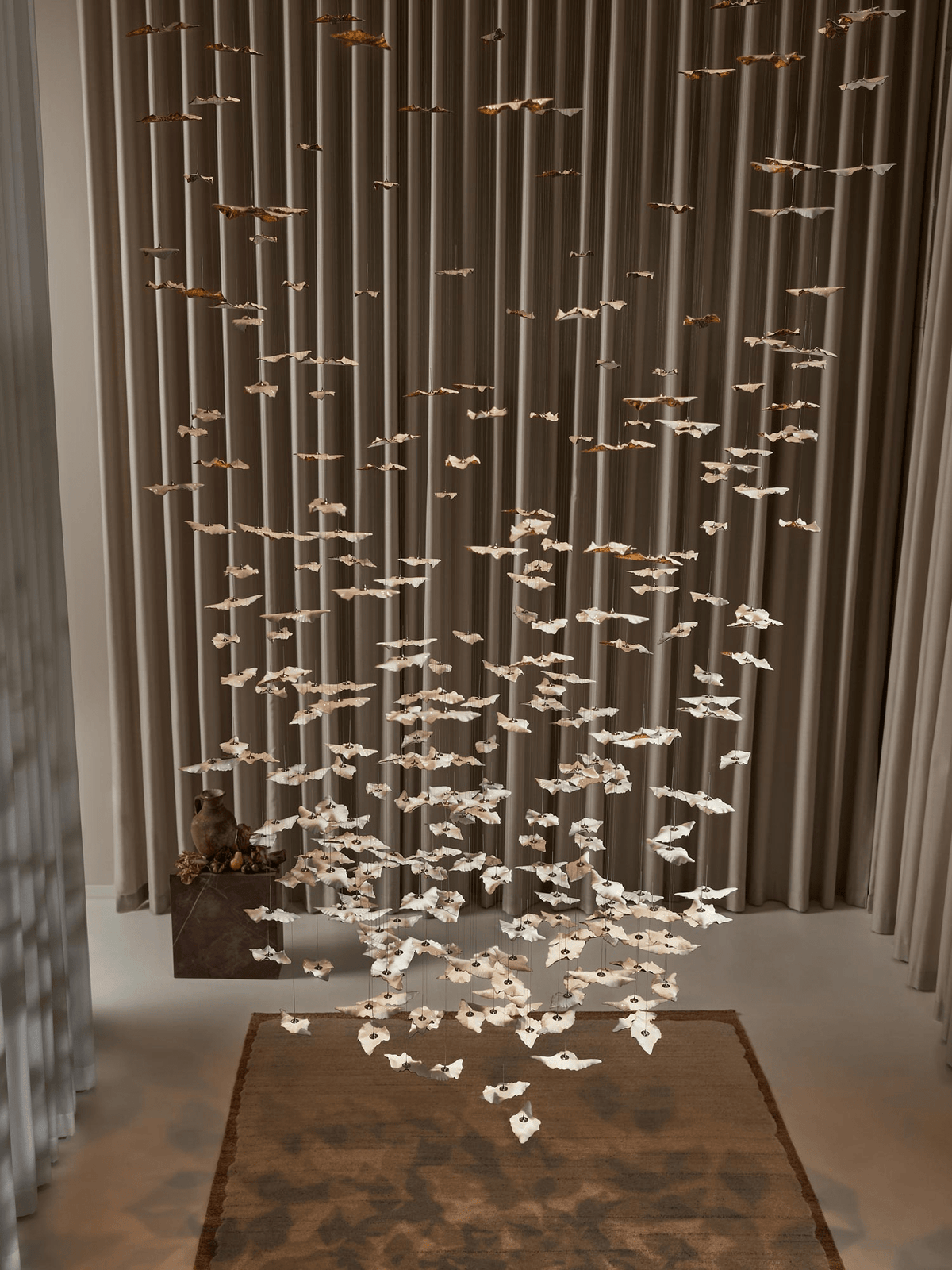 Sculptural Glass Leaf Chandelier — Twisted Modern Pendant for Grand Interiors