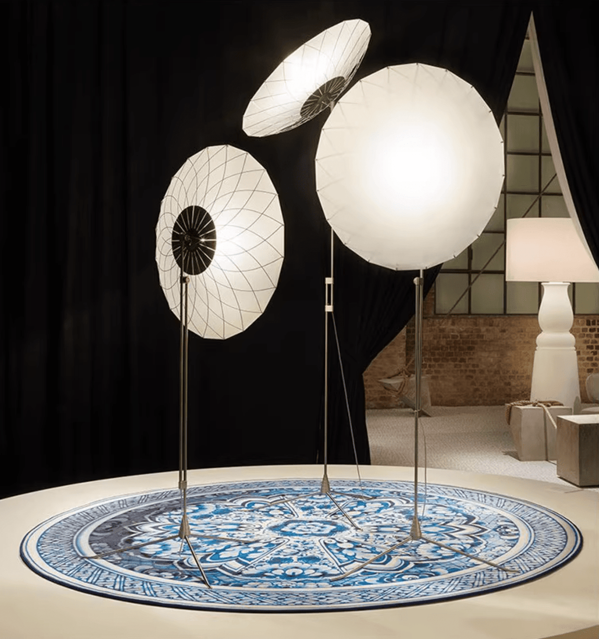Radiant Bloom LED Floor Lamp – Modern Floral Design for Living Room & Bedroom