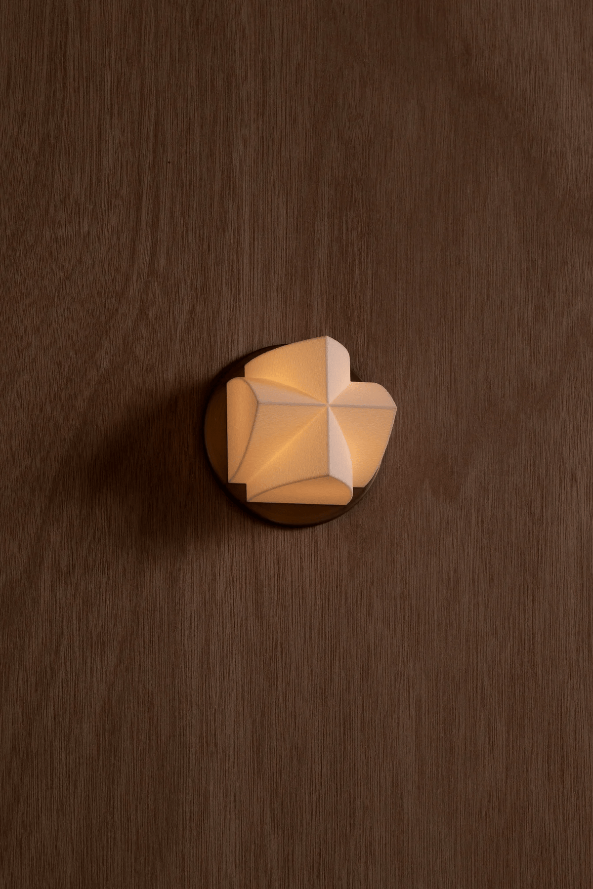 Naala Wall Sconce – Modern Metal LED Wall Light for Bedroom & Living Room