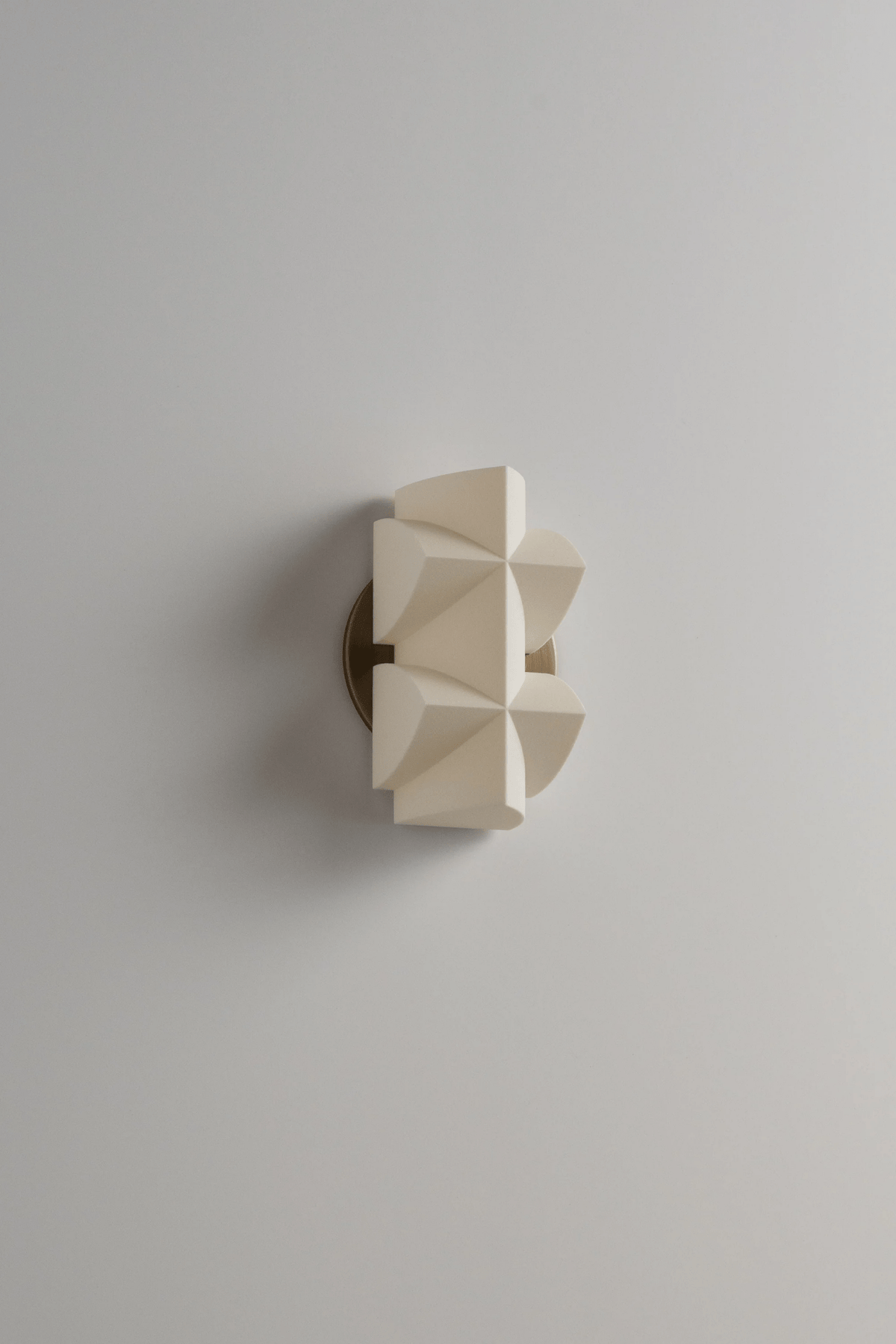 Naala Wall Sconce – Modern Metal LED Wall Light for Bedroom & Living Room