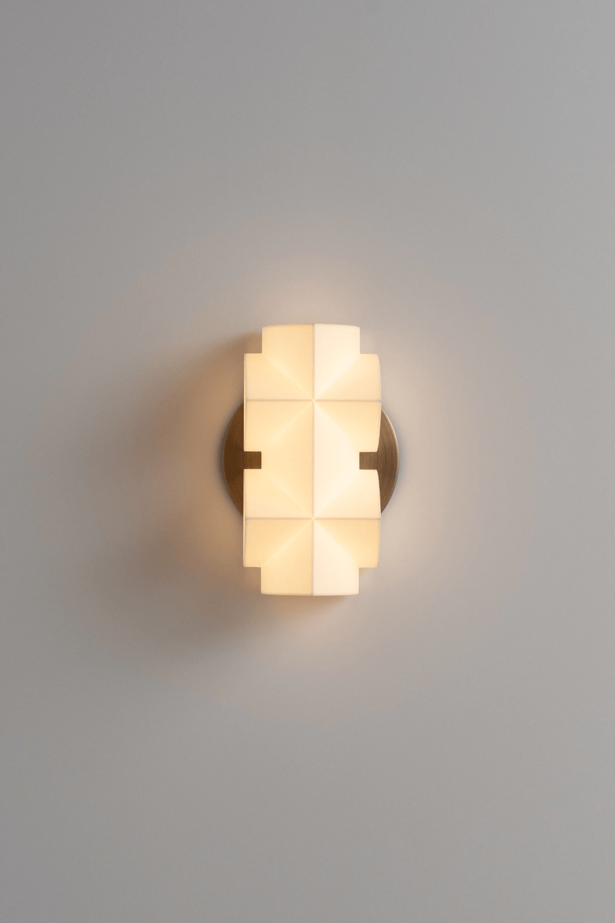 Naala Wall Sconce – Modern Metal LED Wall Light for Bedroom & Living Room