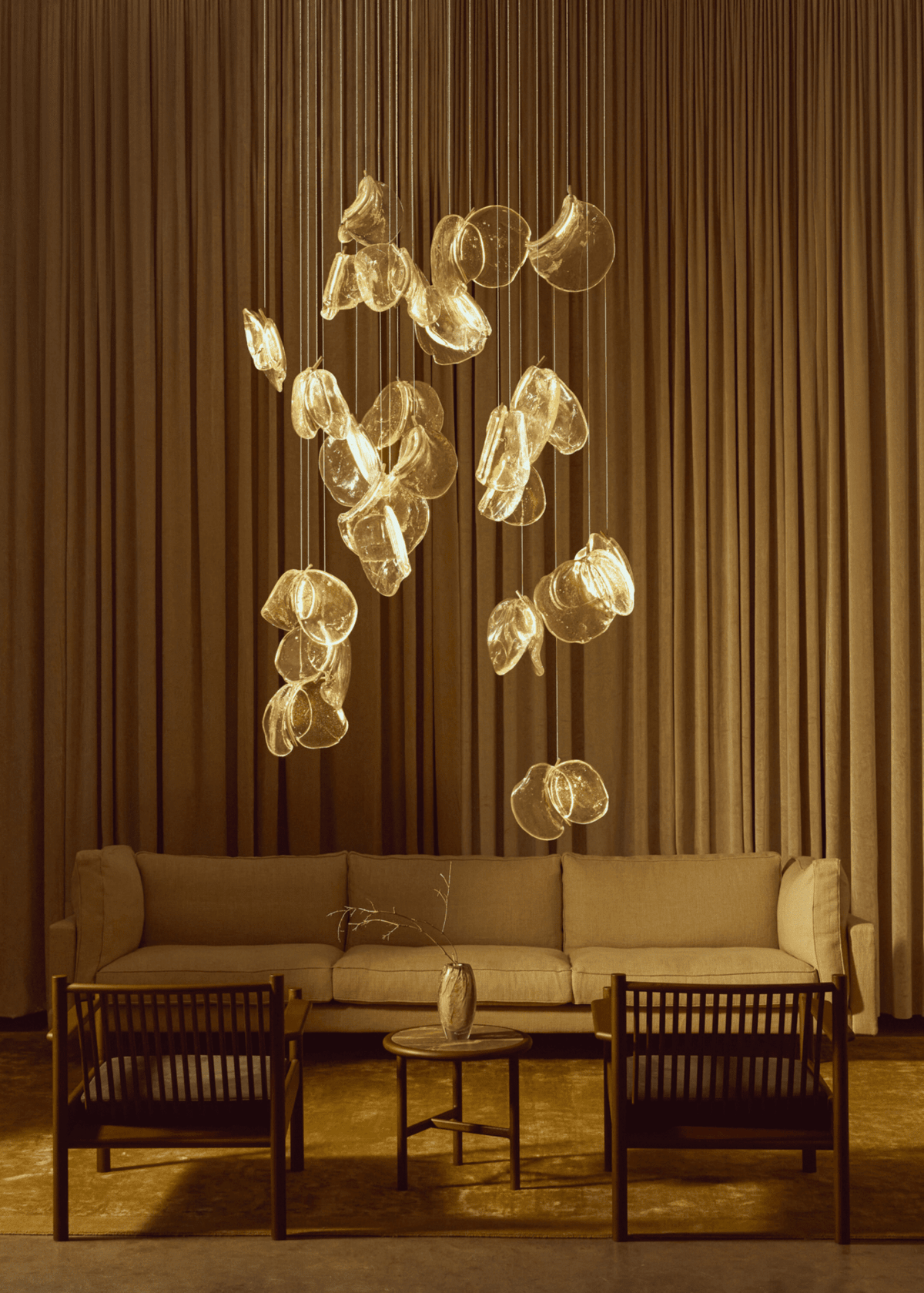 Luminous Glass Petals Pendant Chandelier – Modern LED Hanging Light for Dining Room and Living Room