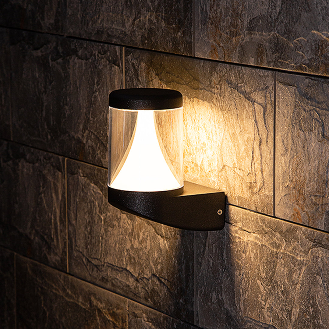 Minimalist Nordic Outdoor Wall Sconce with Integrated LED