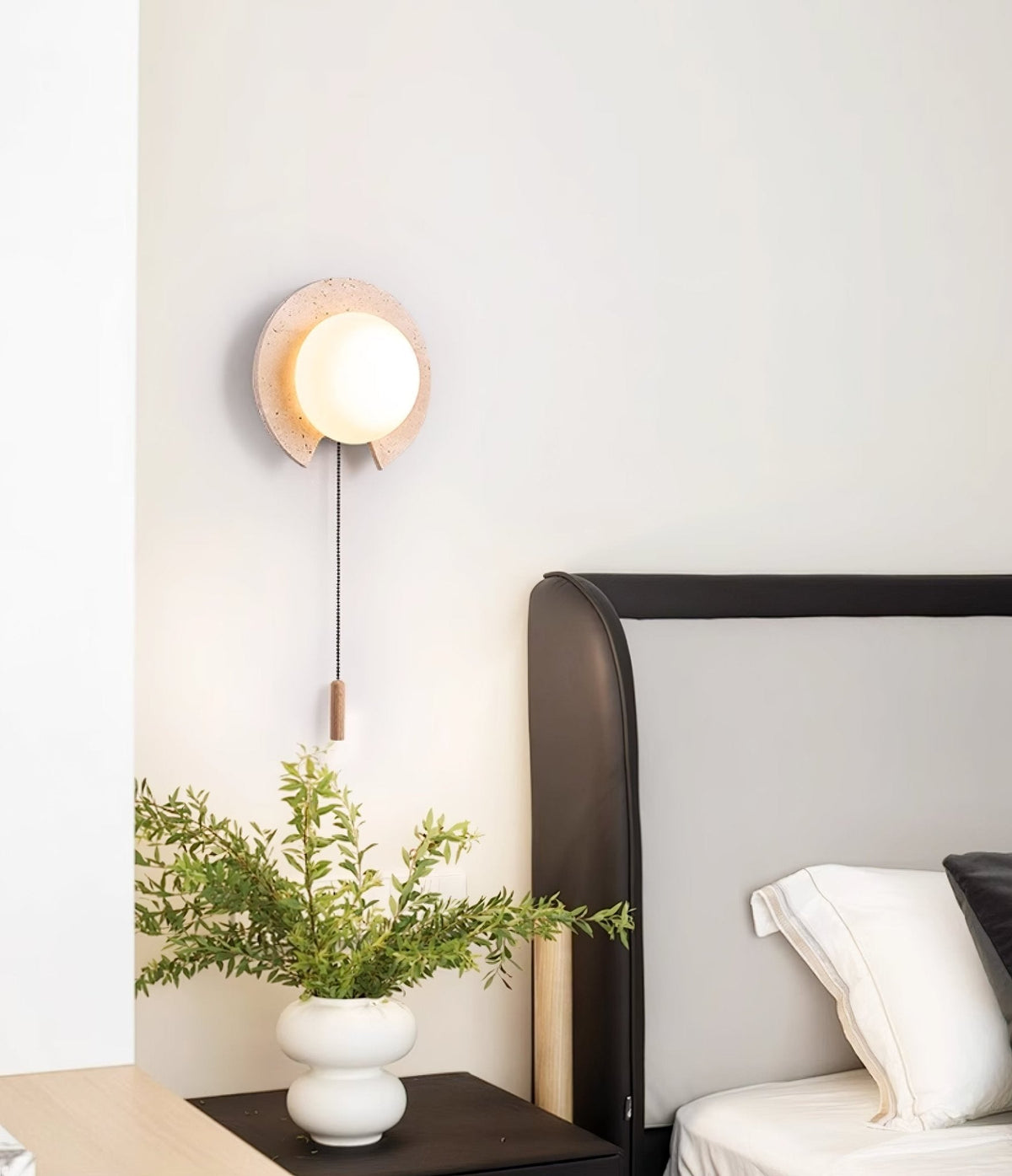 Solclip Travertine Wall Sconce with Pull Chain – Modern Natural Stone Lighting