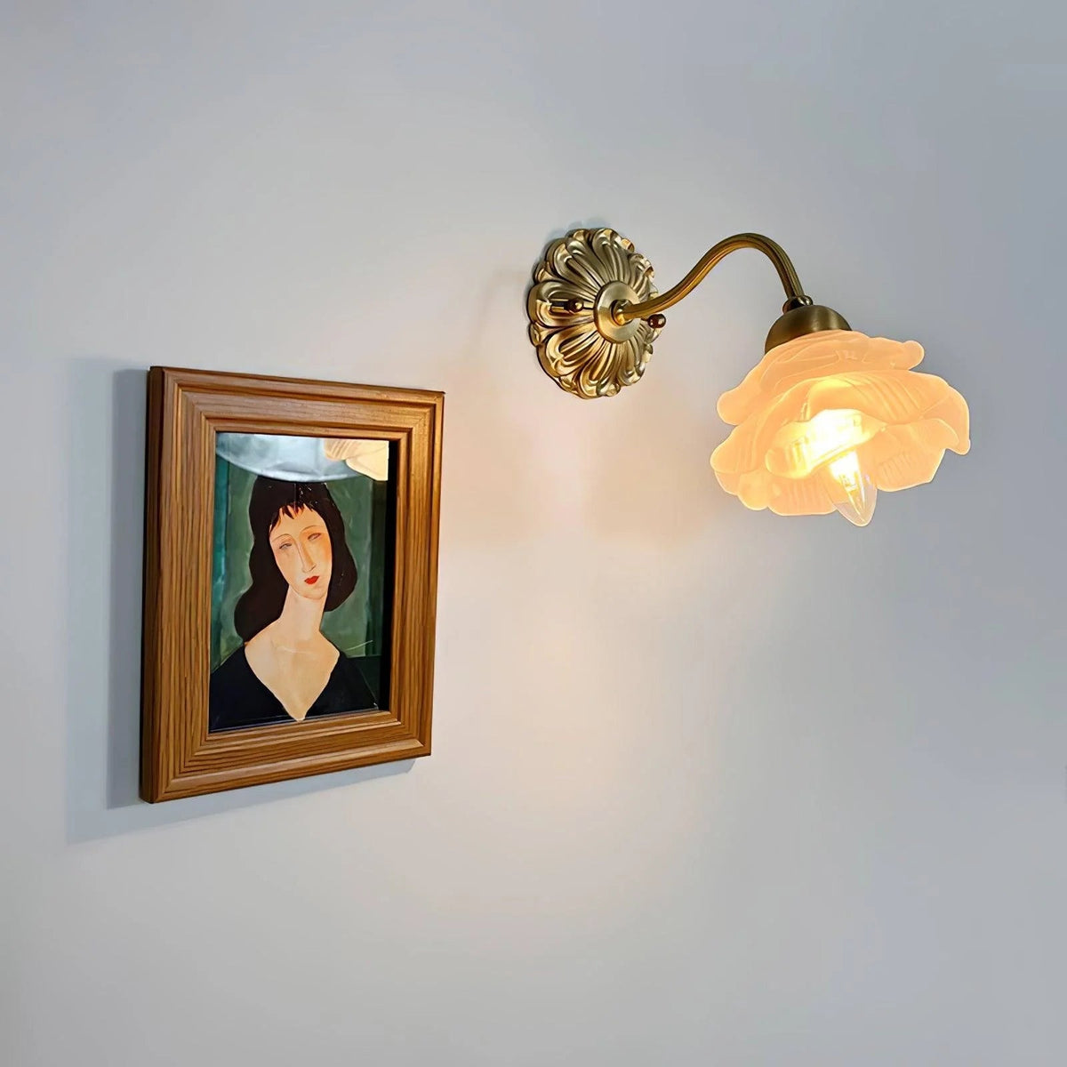 Rosette Brass Wall Lamp