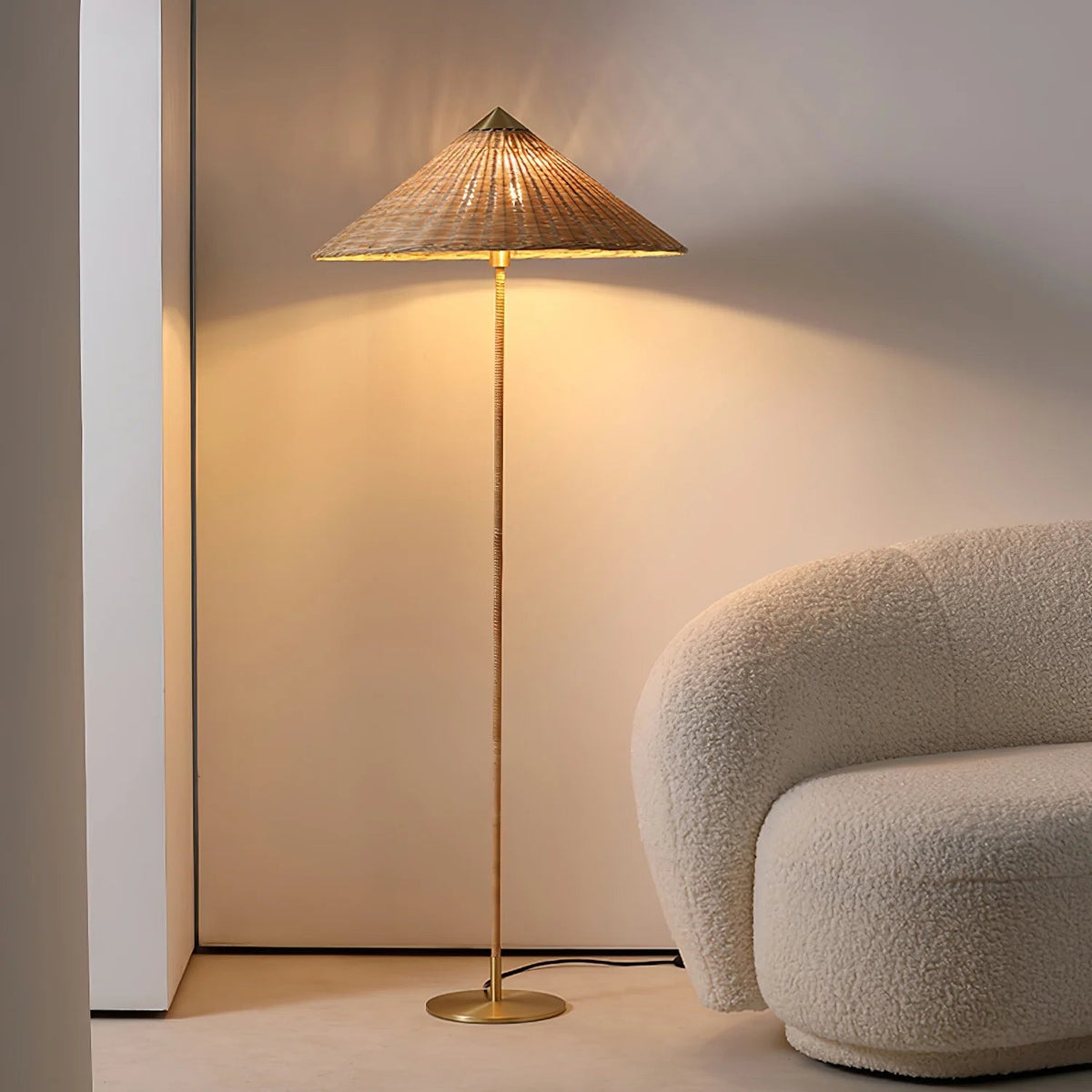 Nostalgia Steady Floor Light