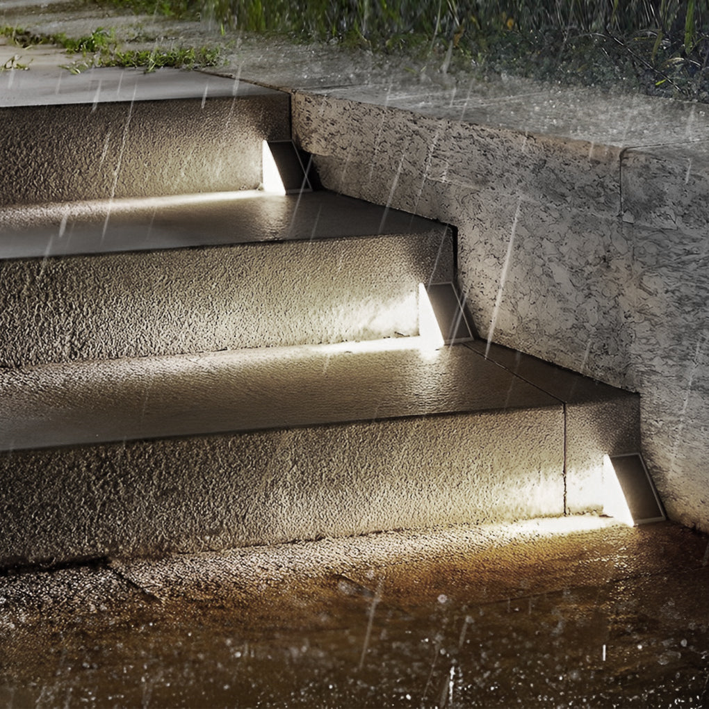 Triangle Automatic Charging Wire Free Waterproof Led Solar Modern Step Mounted Lights
