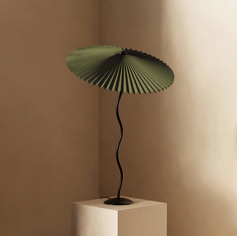 Linea Curva Table Lamp