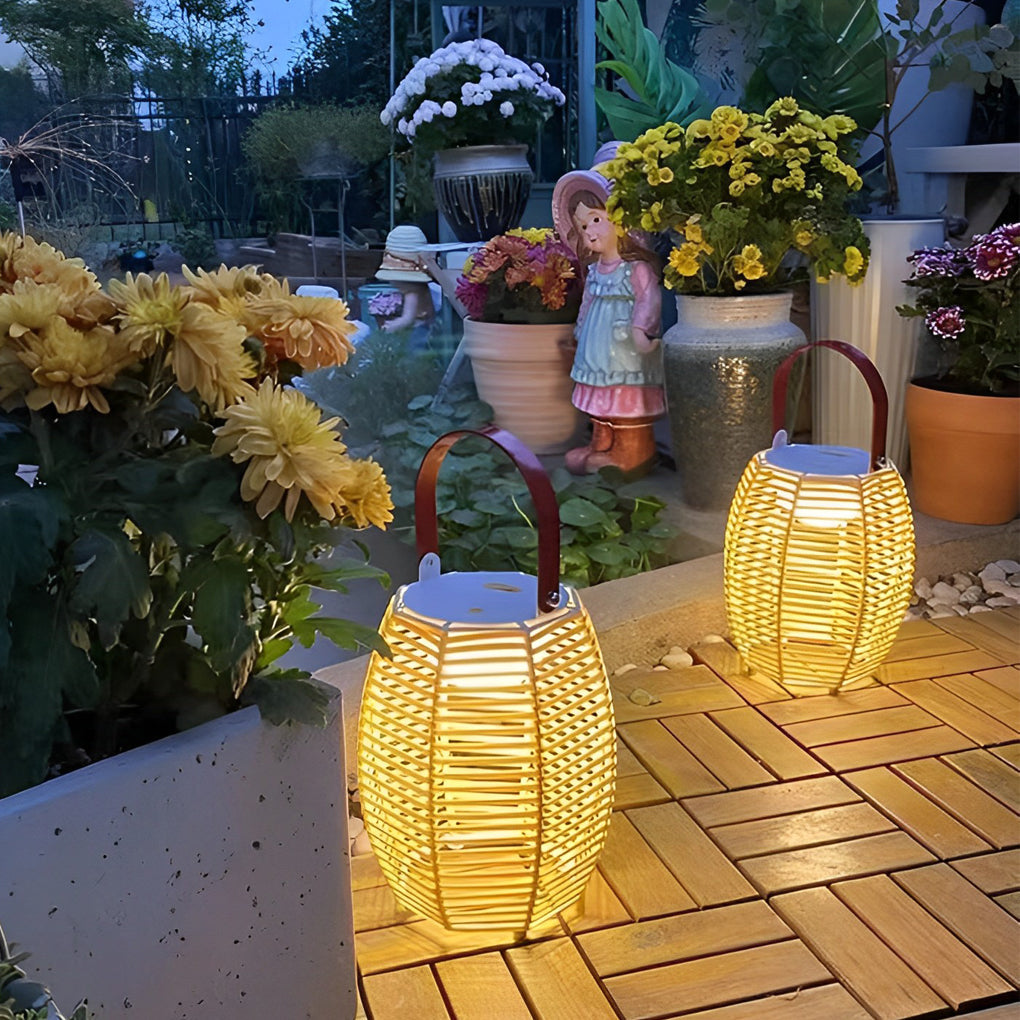 Rattan Lantern Solar Outdoor Light Li002127