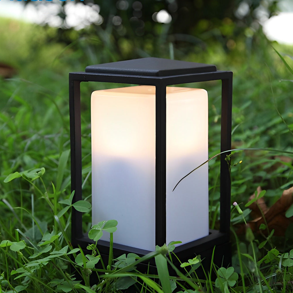 Cubic Aluminum LED Lawn Lantern for Modern Landscape Illumination