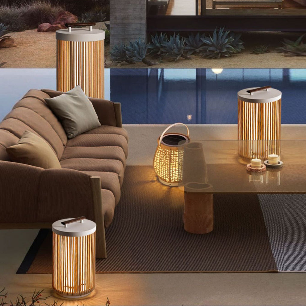 Handmade Rattan Solar Outdoor Lantern Ha090543