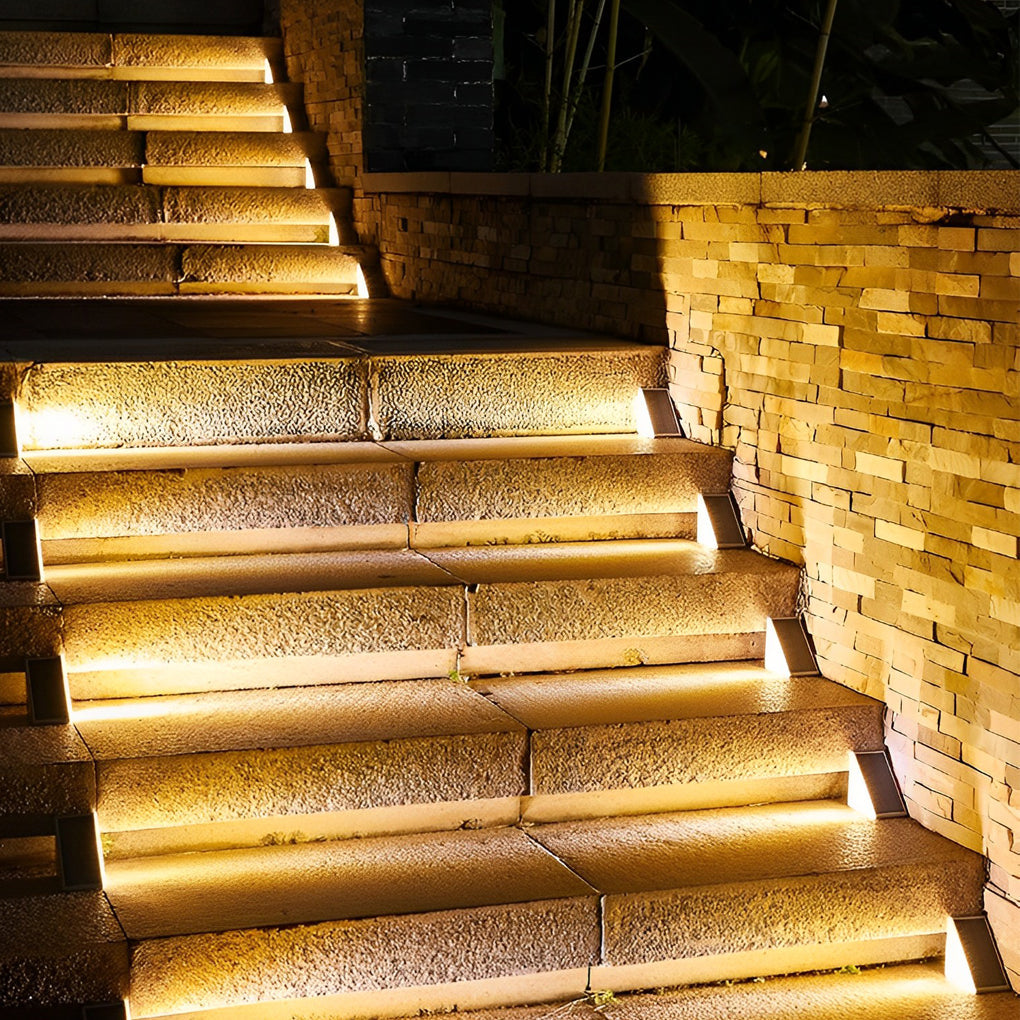 Triangle Automatic Charging Wire Free Waterproof Led Solar Modern Step Mounted Lights
