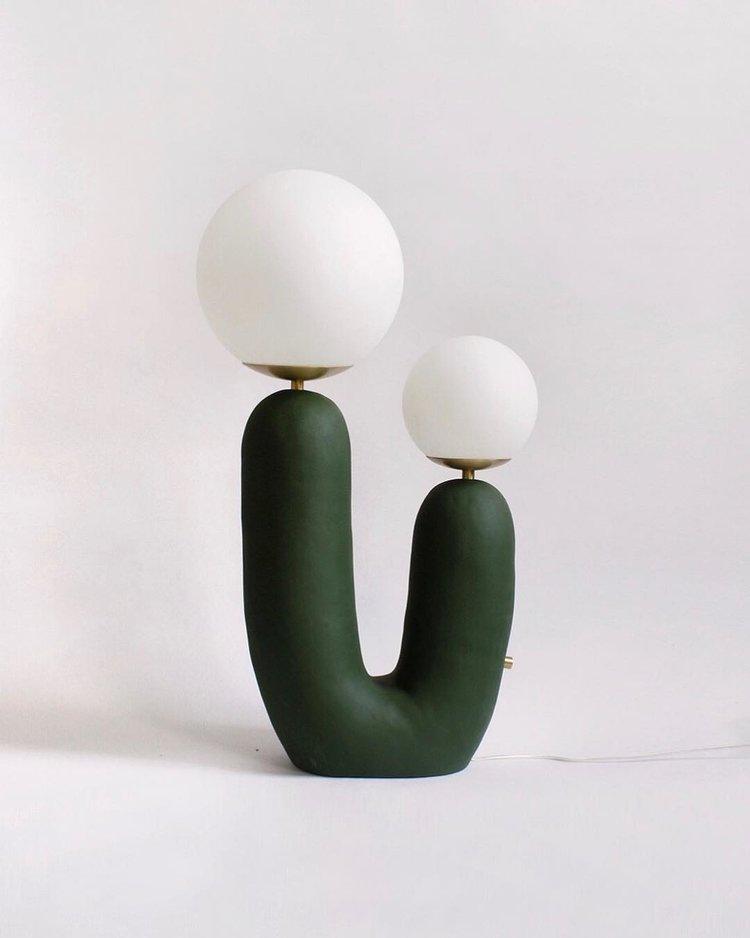 Oo_Smooth_Table_Lamp