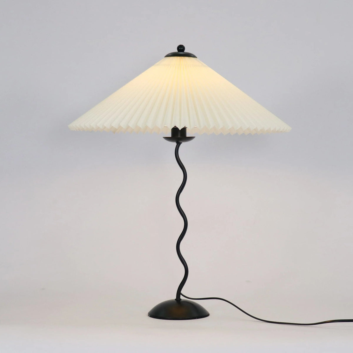 Linea Curva Table Lamp