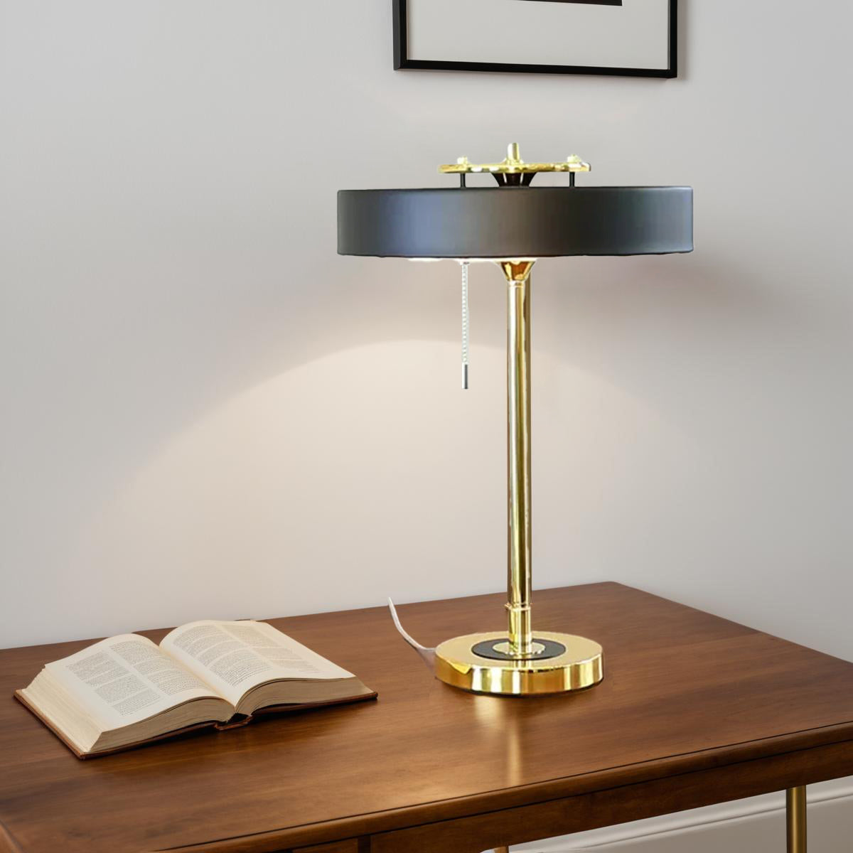 Nordic British Retro Creative Table Lamp