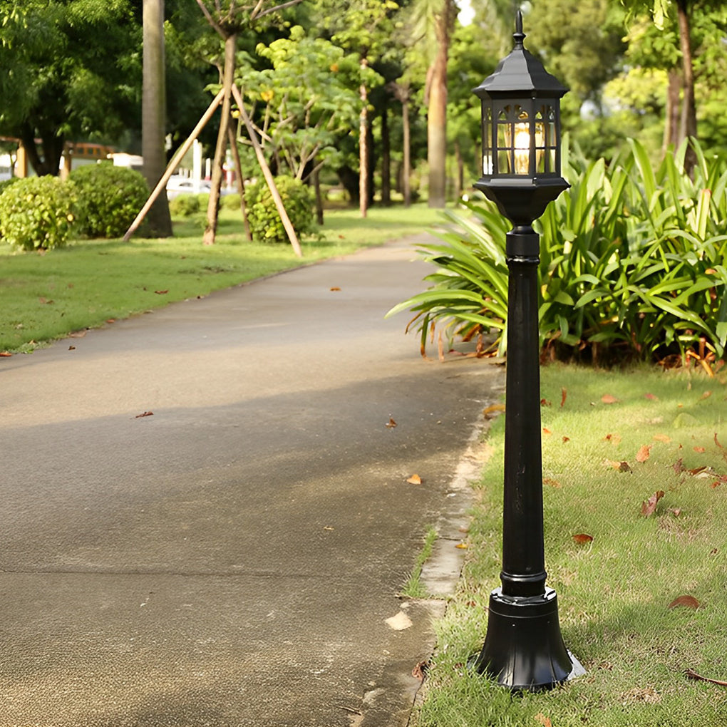 Slim LED Outdoor Post Light in Black or Bronze – Modern Pathway Lamp