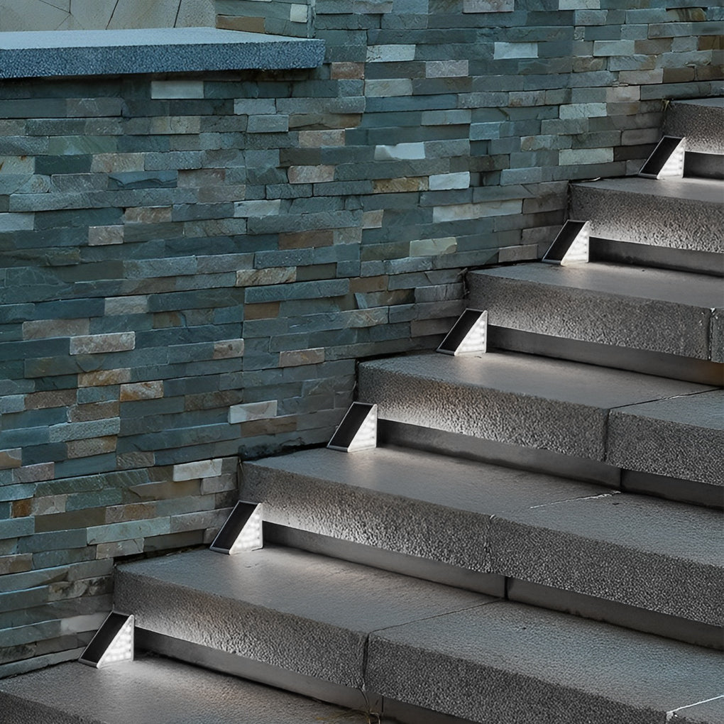 Triangle Automatic Charging Wire Free Waterproof Led Solar Modern Step Mounted Lights