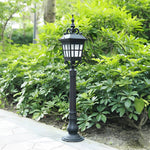European Aluminum Post Lamp for Garden and Pathway Illumination
