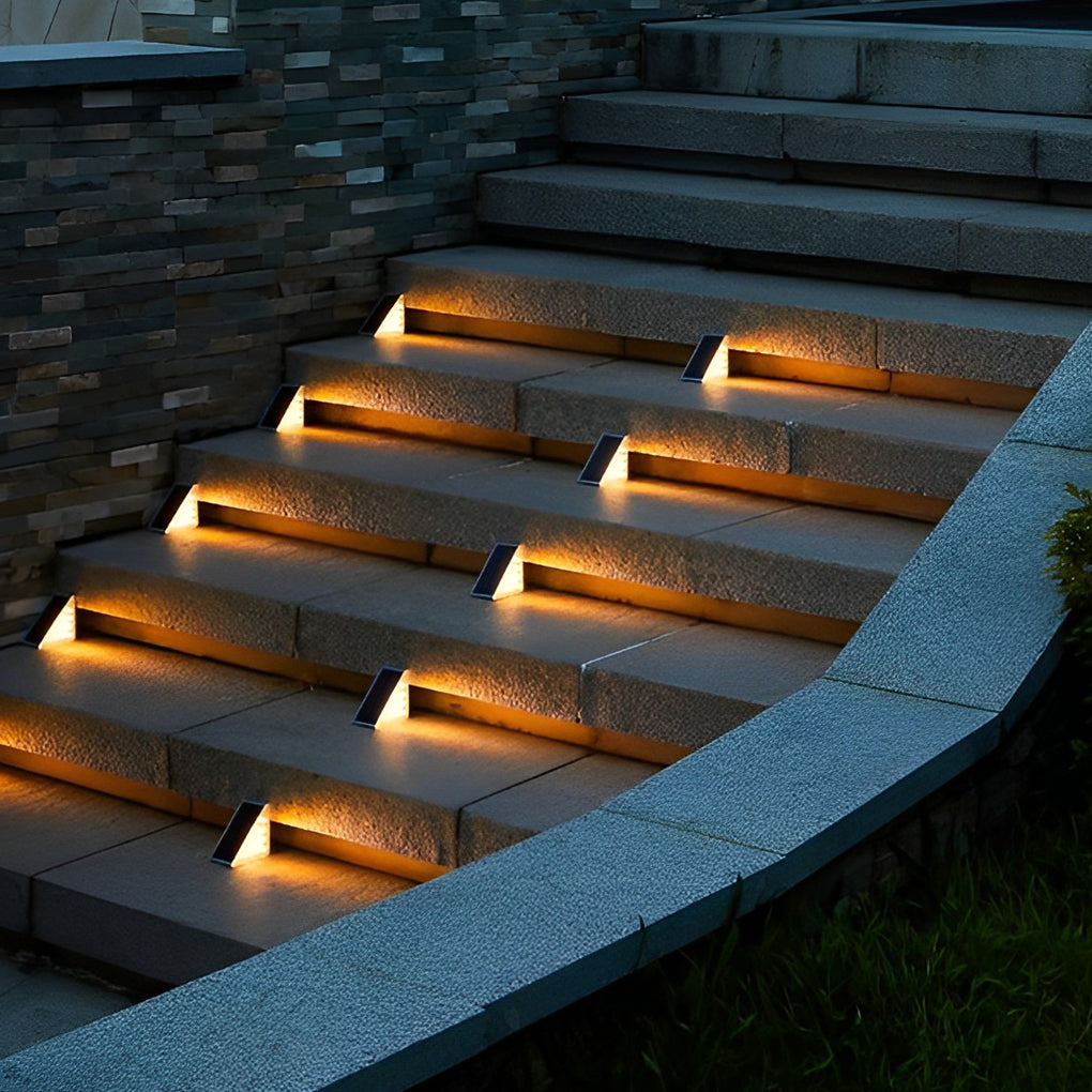 Triangle Automatic Charging Wire Free Waterproof Led Solar Modern Step Mounted Lights