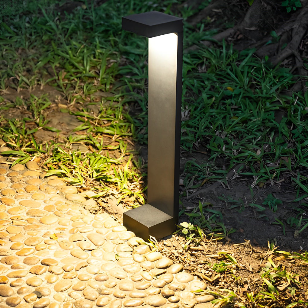 Modern I-Shaped LED Pathway Lights in Black Aluminum