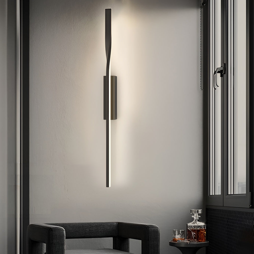 Linear LED Wall Sconce in Matte Black for Modern Interiors