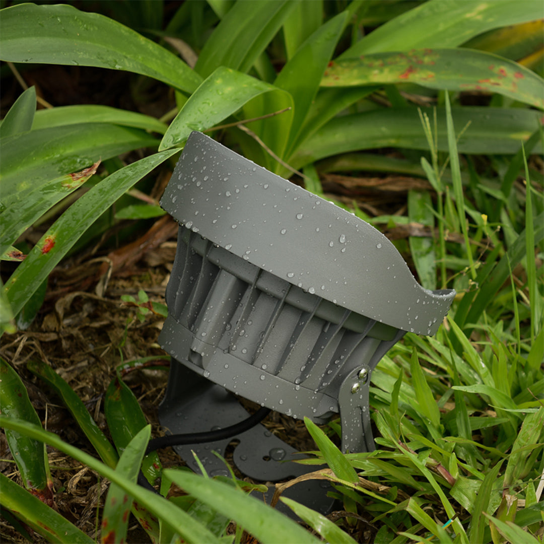 Modern Minimalist Outdoor LED Spotlight with Adjustable Head, IP65 Waterproof