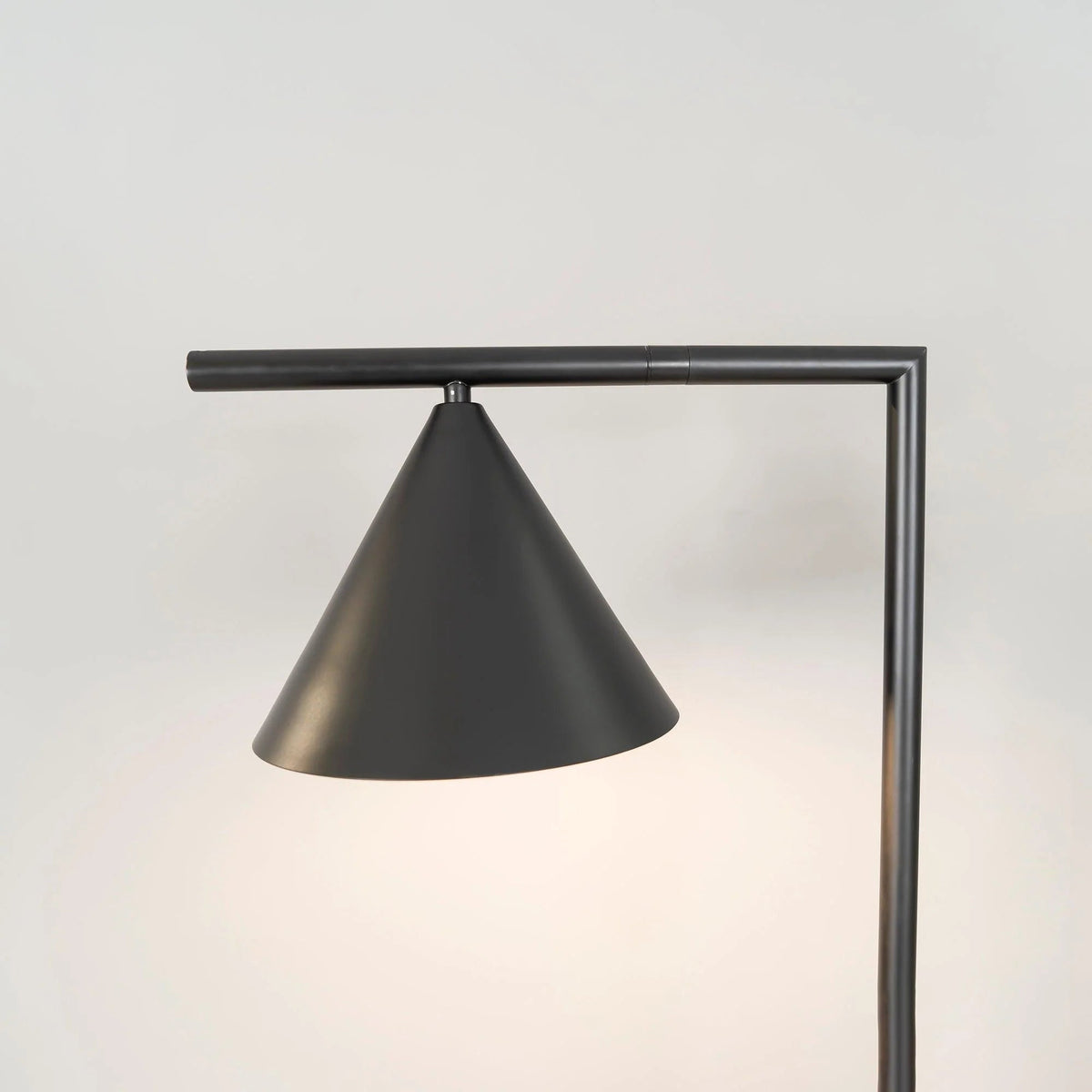 Admiral Glow Floor Lamp