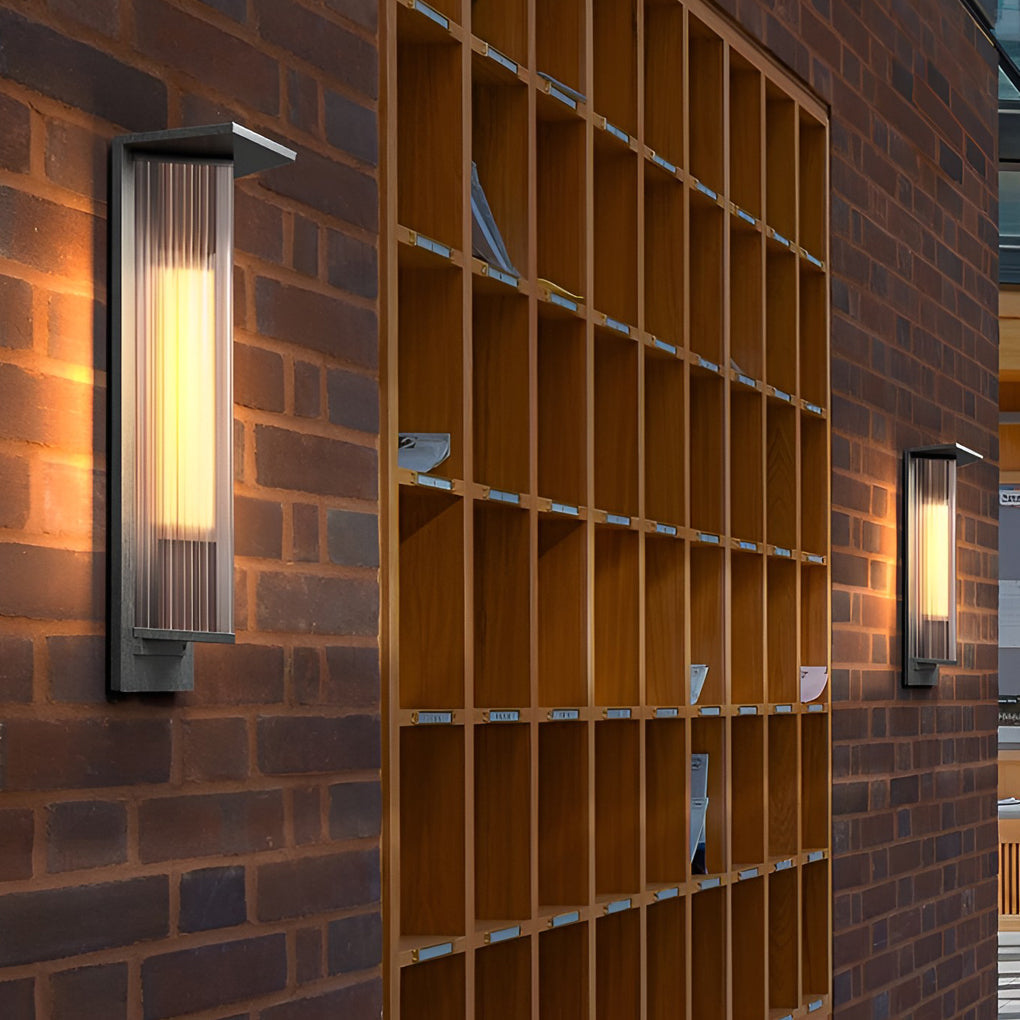 Solar Vintage Outdoor Wall Light Fixture