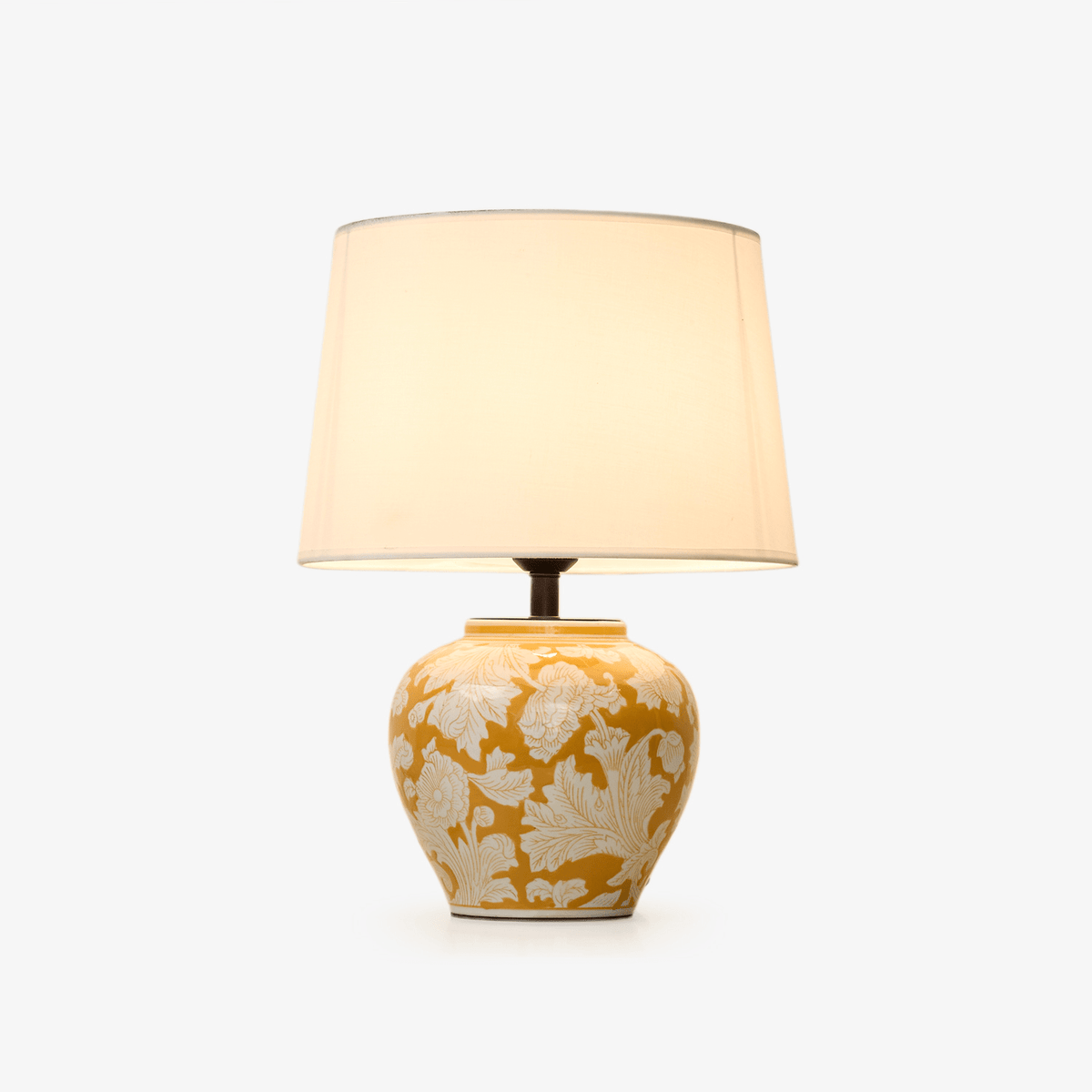 Blazing Blossom Ceramic Table Lamp – Artisan Floral Design for Modern Interiors