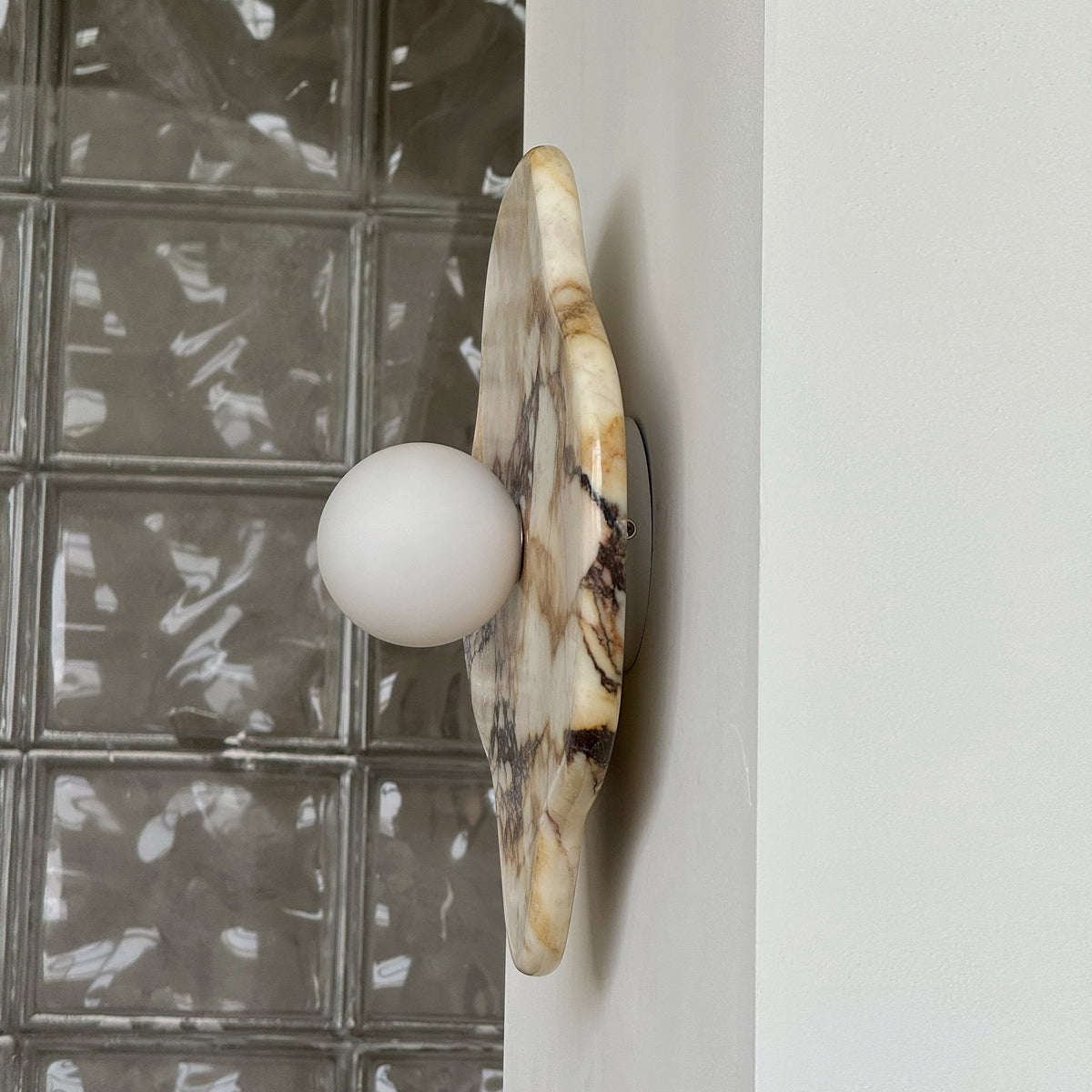 abnormal-marble-wall-lamp