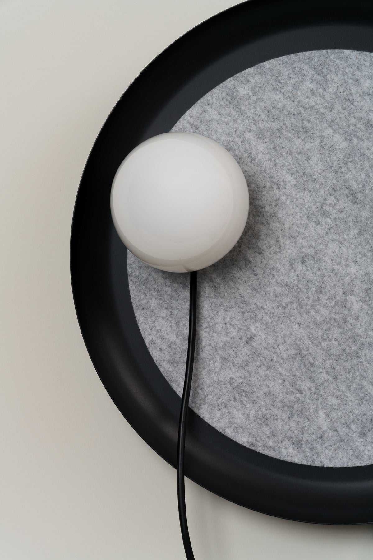 acoustic-disc-floor-lamp