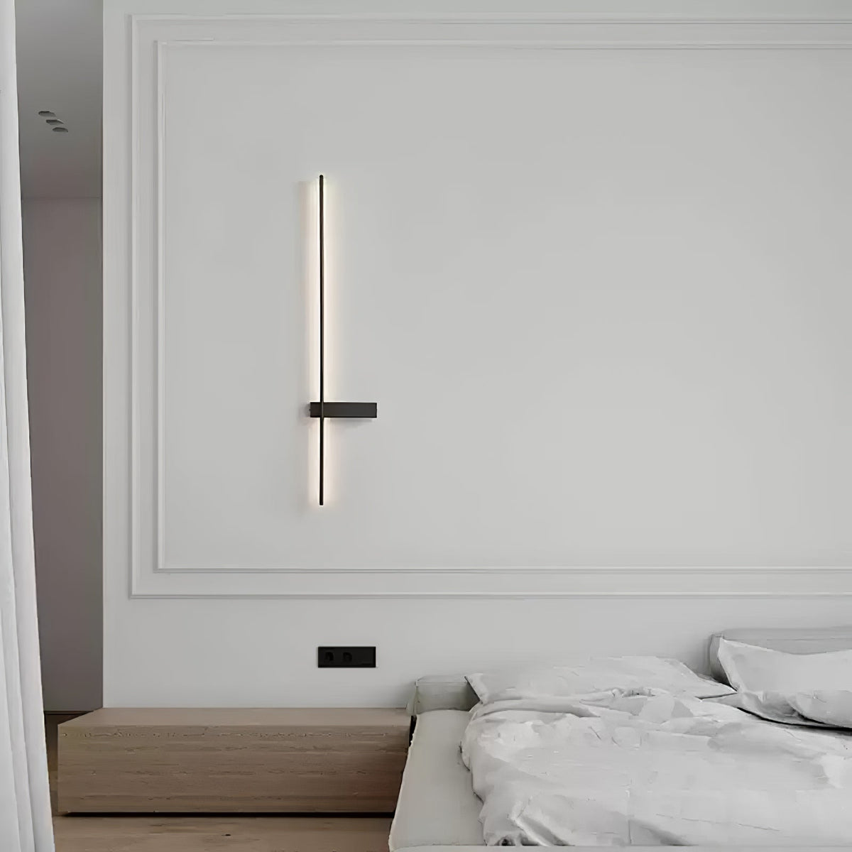 Adeline Linear Rechargeable Wall Sconce – Modern LED Vanity Light