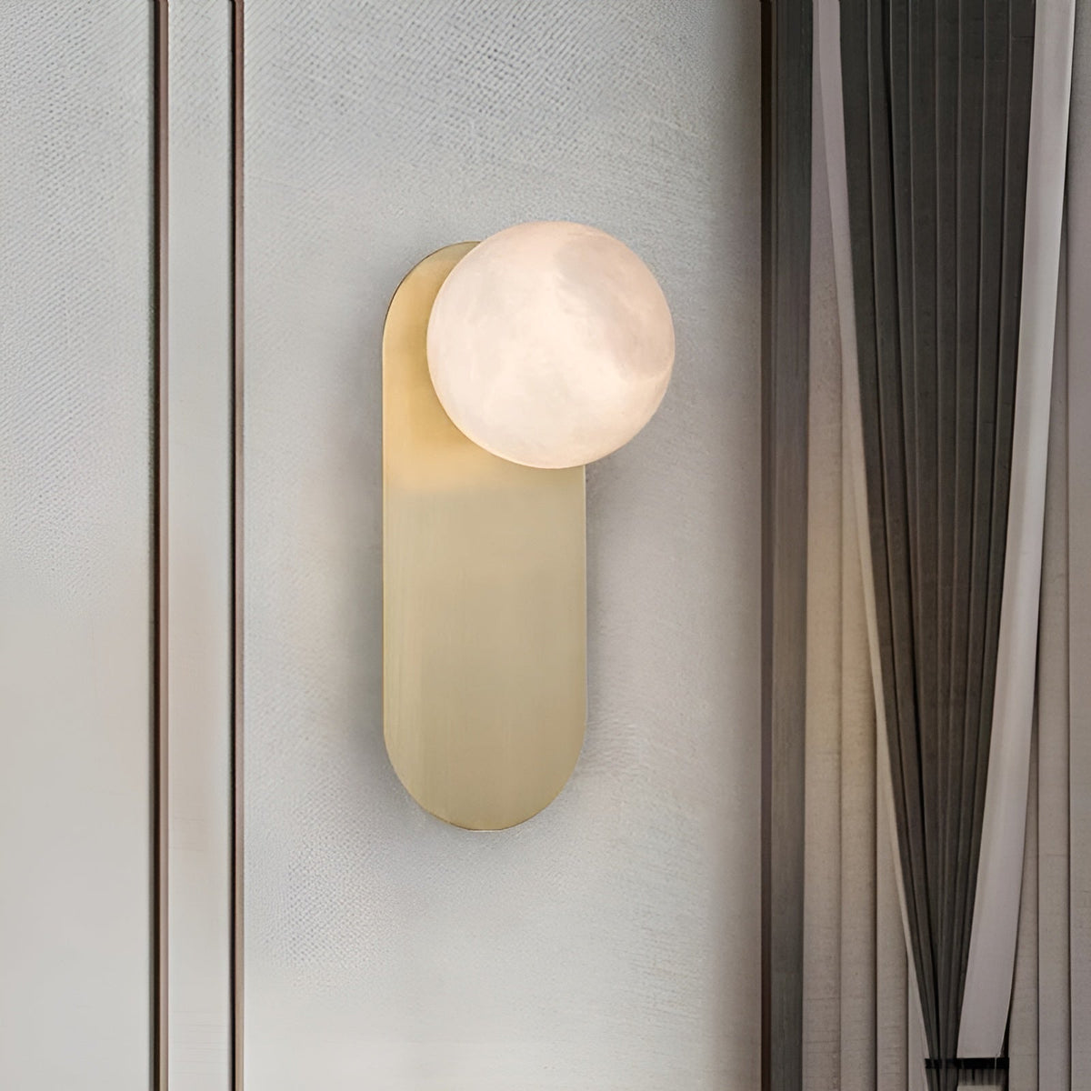 adrion-alabaster-wall-lamp