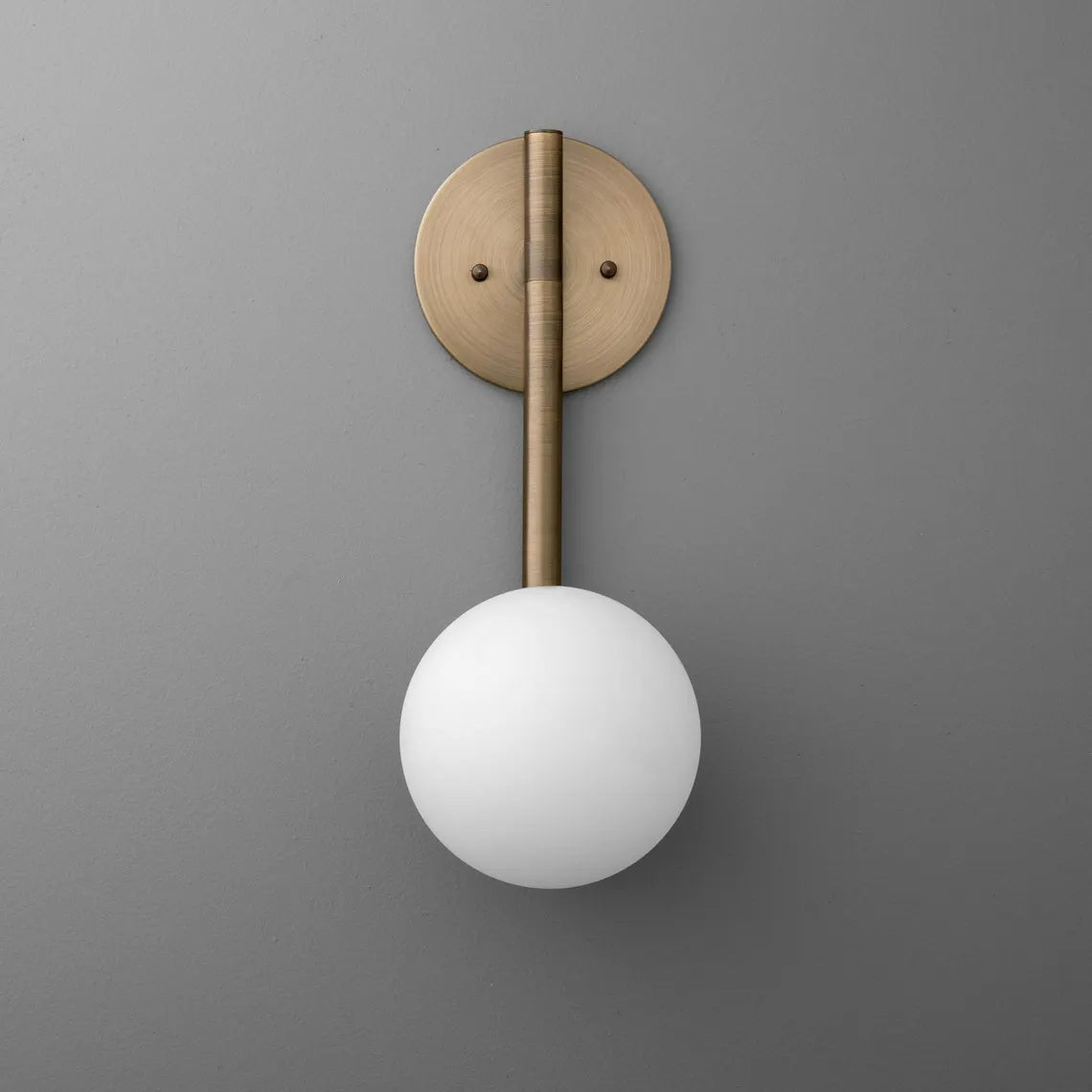 adrion-wall-lamp